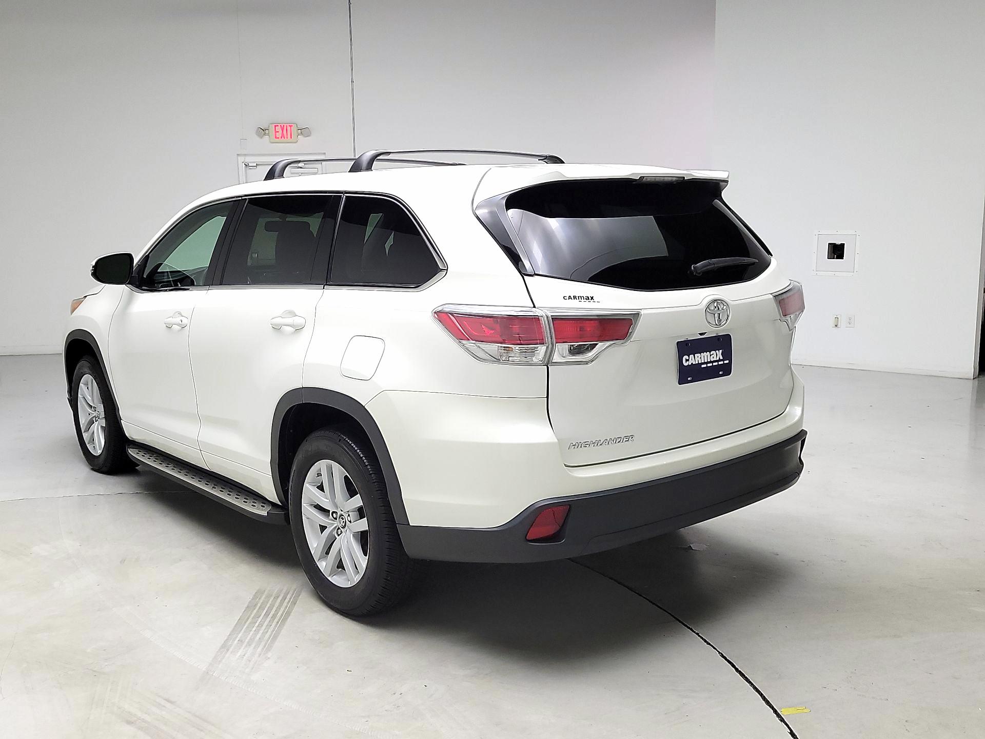 Thumbnail: 2016 Toyota Highlander - 7