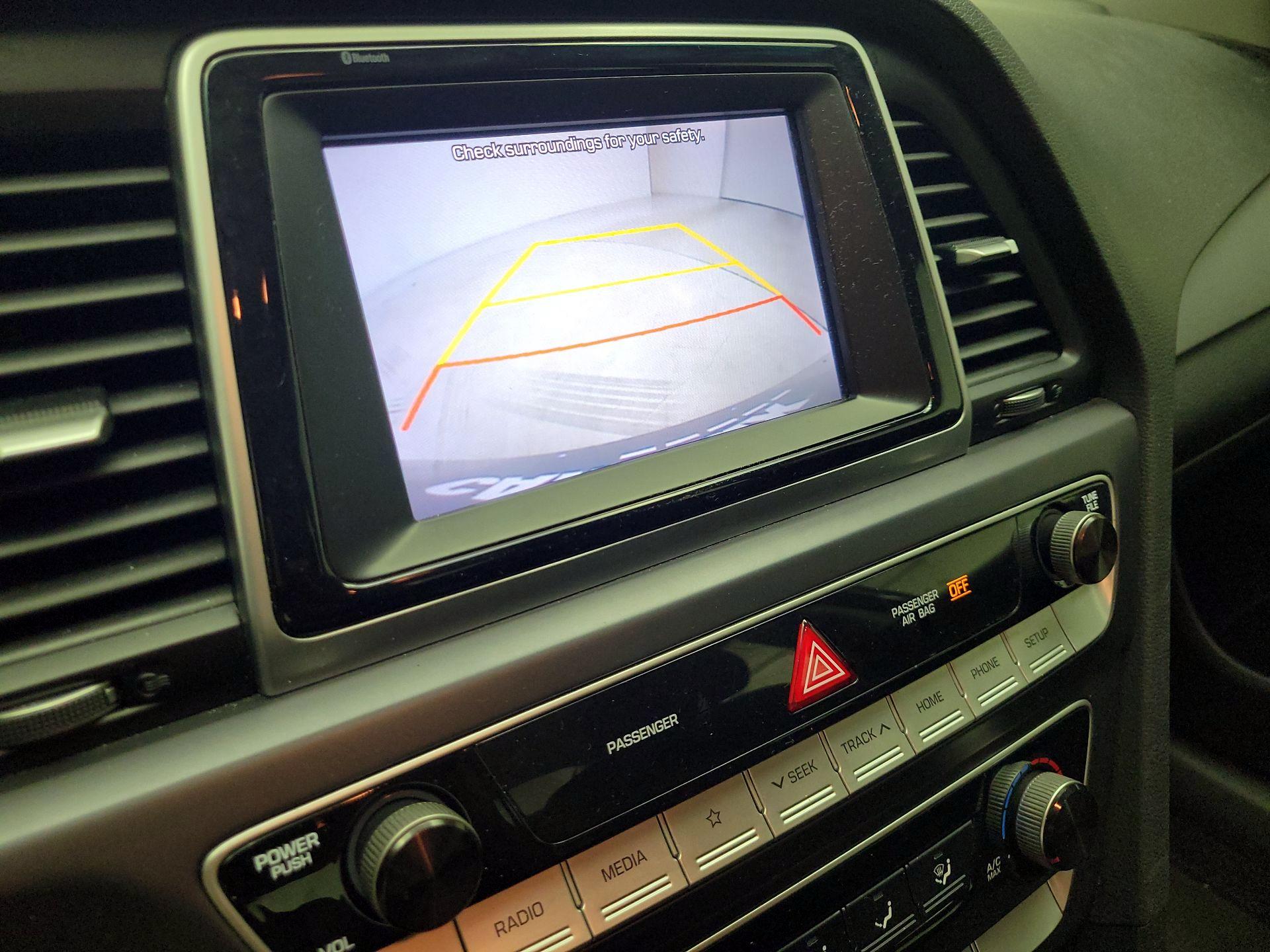 Thumbnail: 2019 Hyundai Sonata - 12