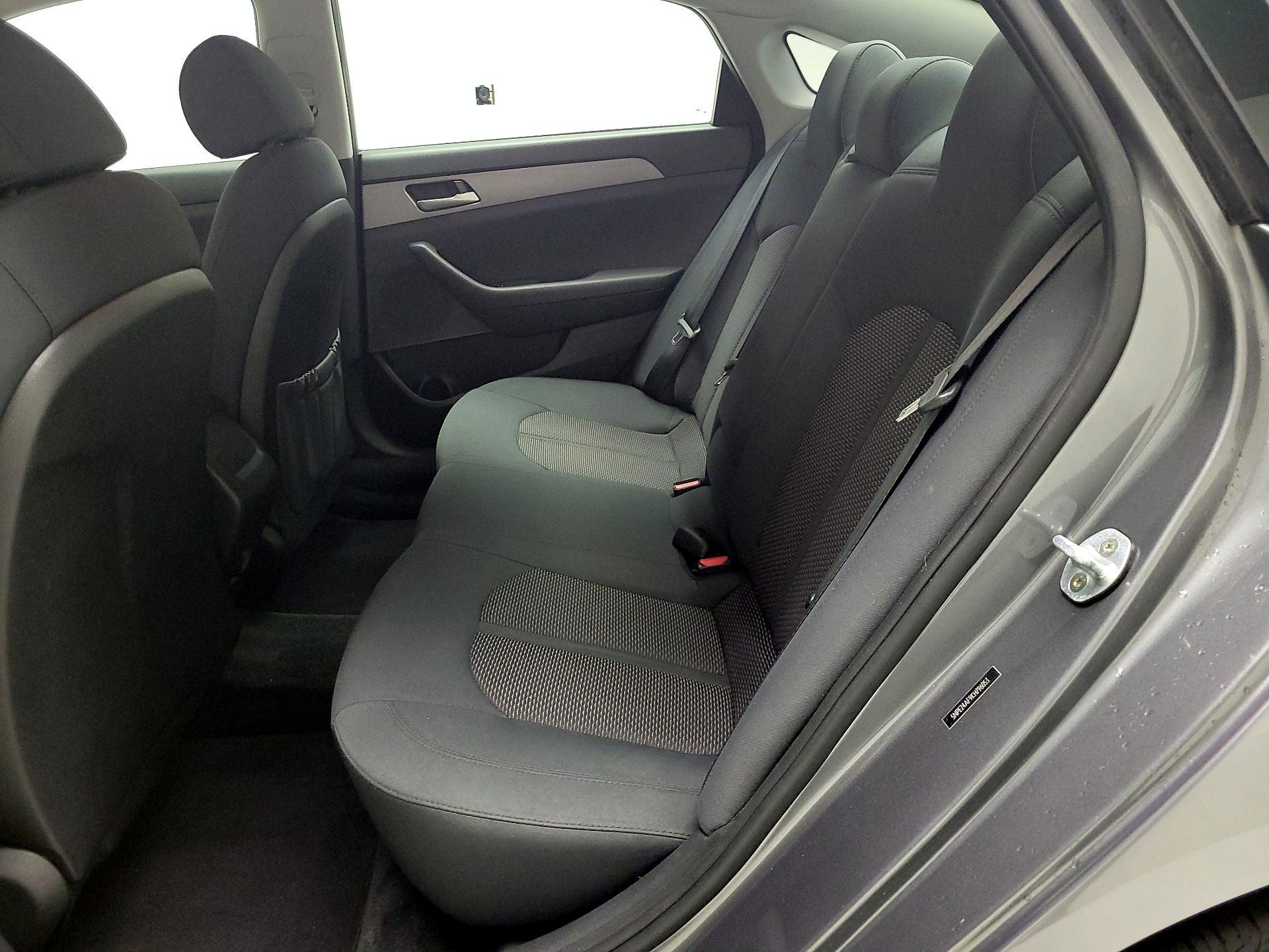 Thumbnail: 2019 Hyundai Sonata - 17