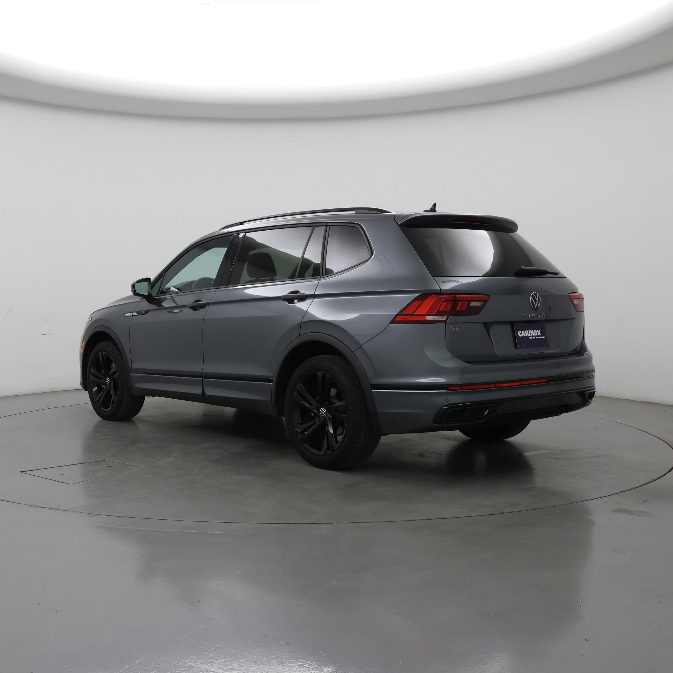 Thumbnail: 2023 Volkswagen Tiguan - 2