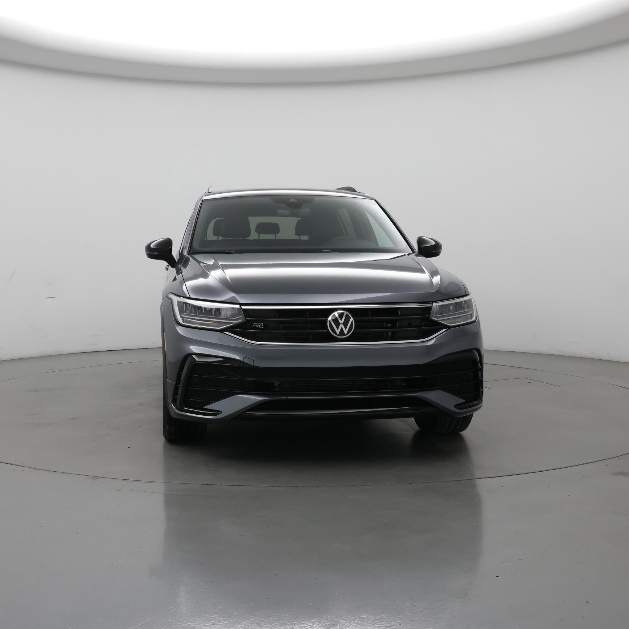 Thumbnail: 2023 Volkswagen Tiguan - 5