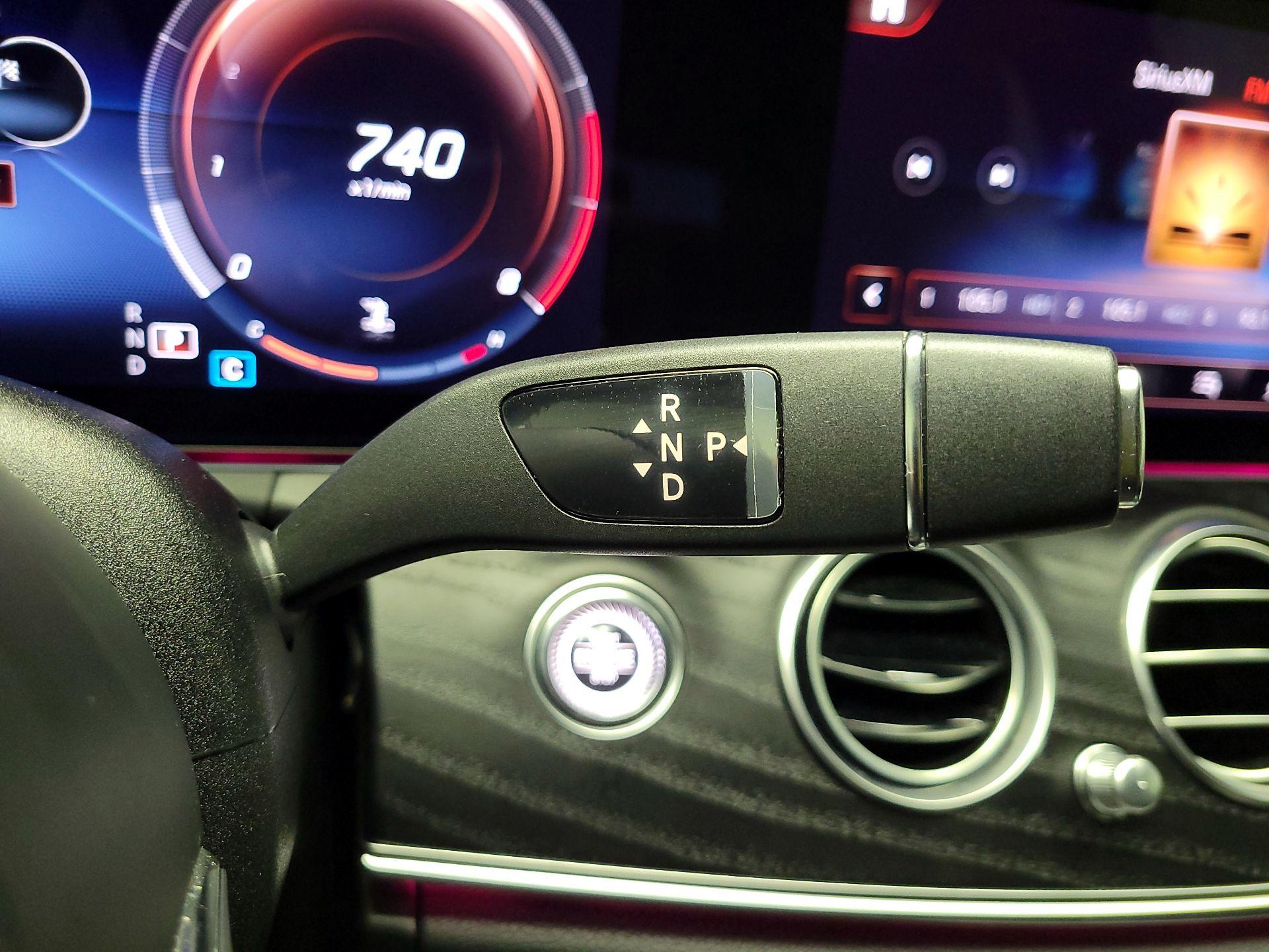 Thumbnail: 2022 Mercedes-Benz E-Class - 16