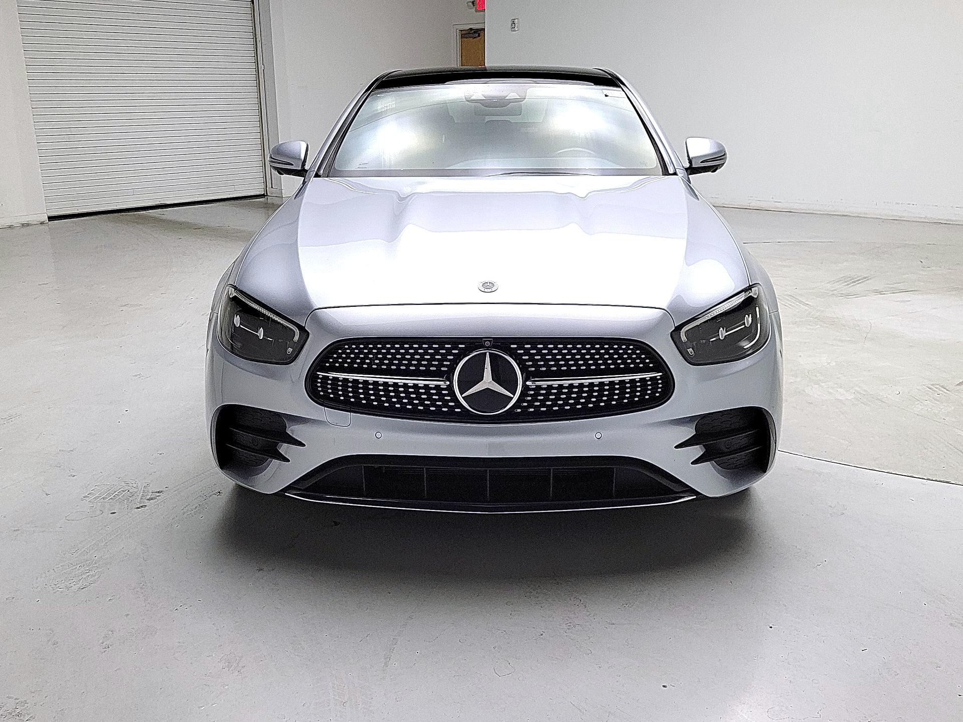 Thumbnail: 2022 Mercedes-Benz E-Class - 2