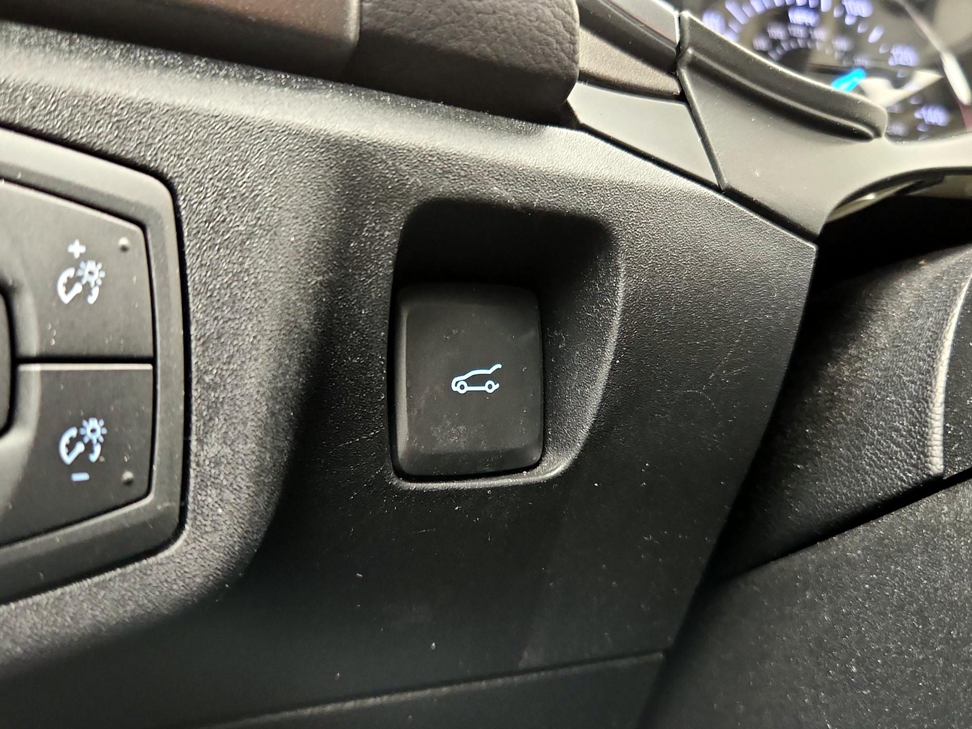 Thumbnail: 2020 Ford Fusion - 13