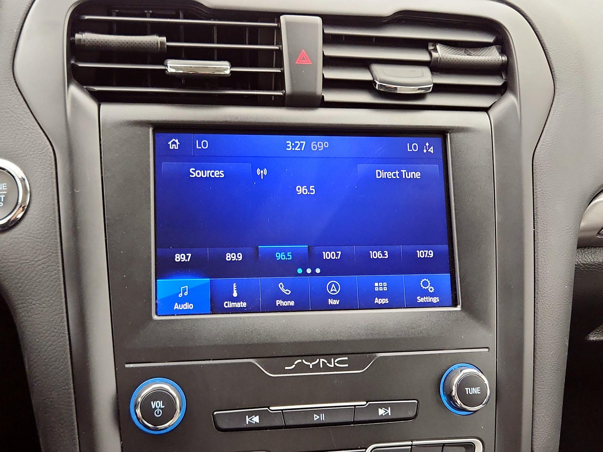 Thumbnail: 2020 Ford Fusion - 16