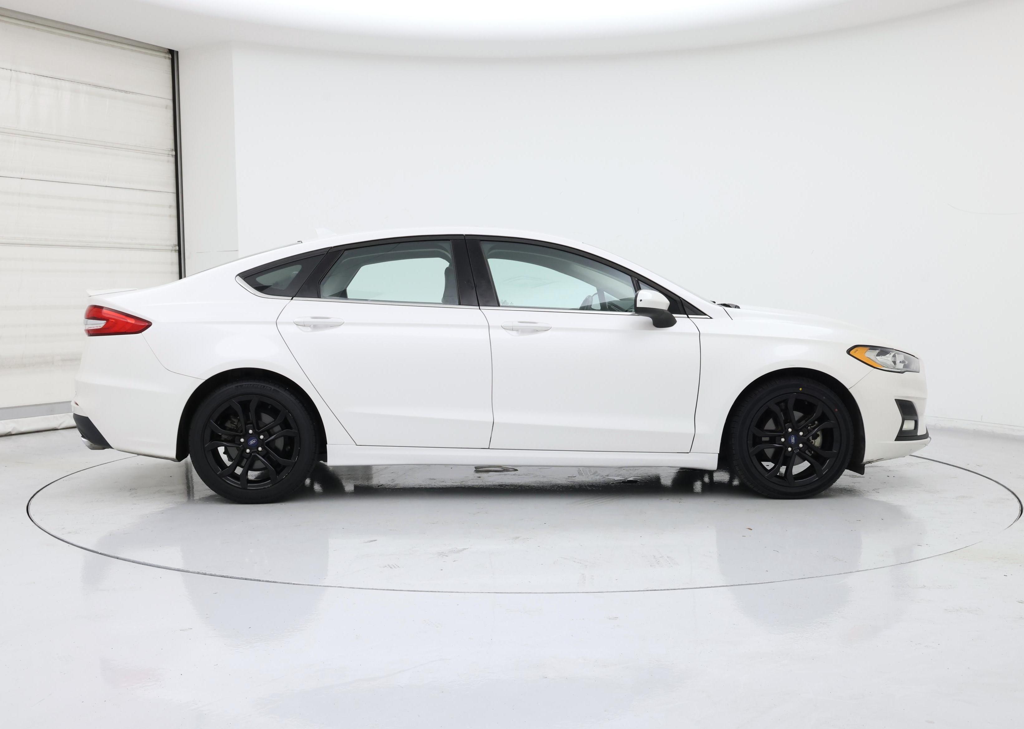 Thumbnail: 2020 Ford Fusion - 7