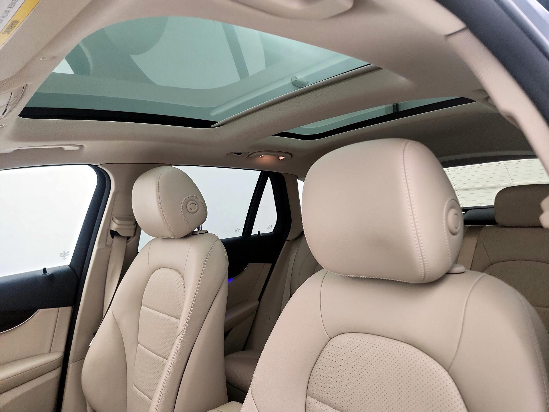 Thumbnail: 2022 Mercedes-Benz GLC - 19