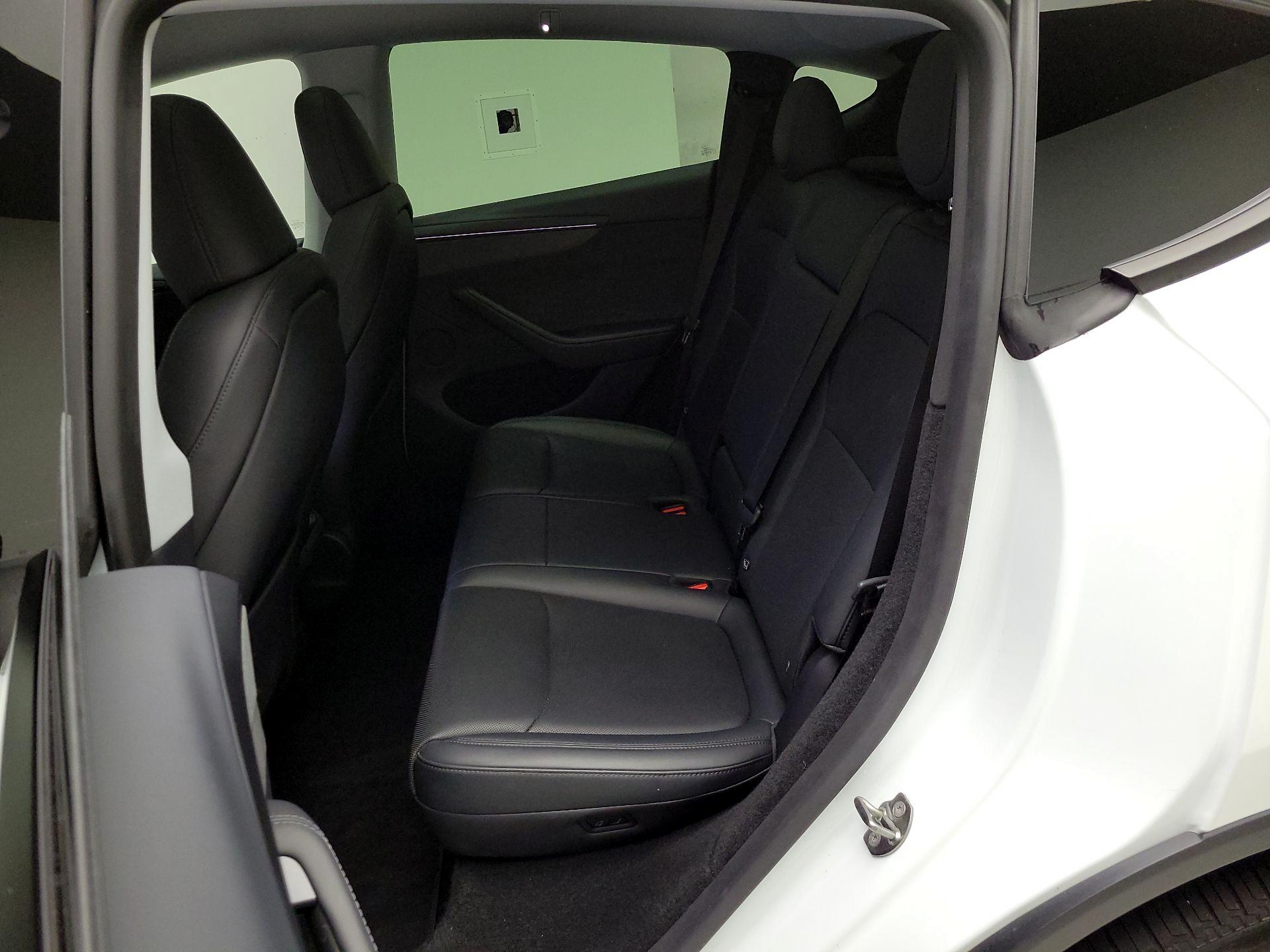 Thumbnail: 2026 Tesla Model Y - 16