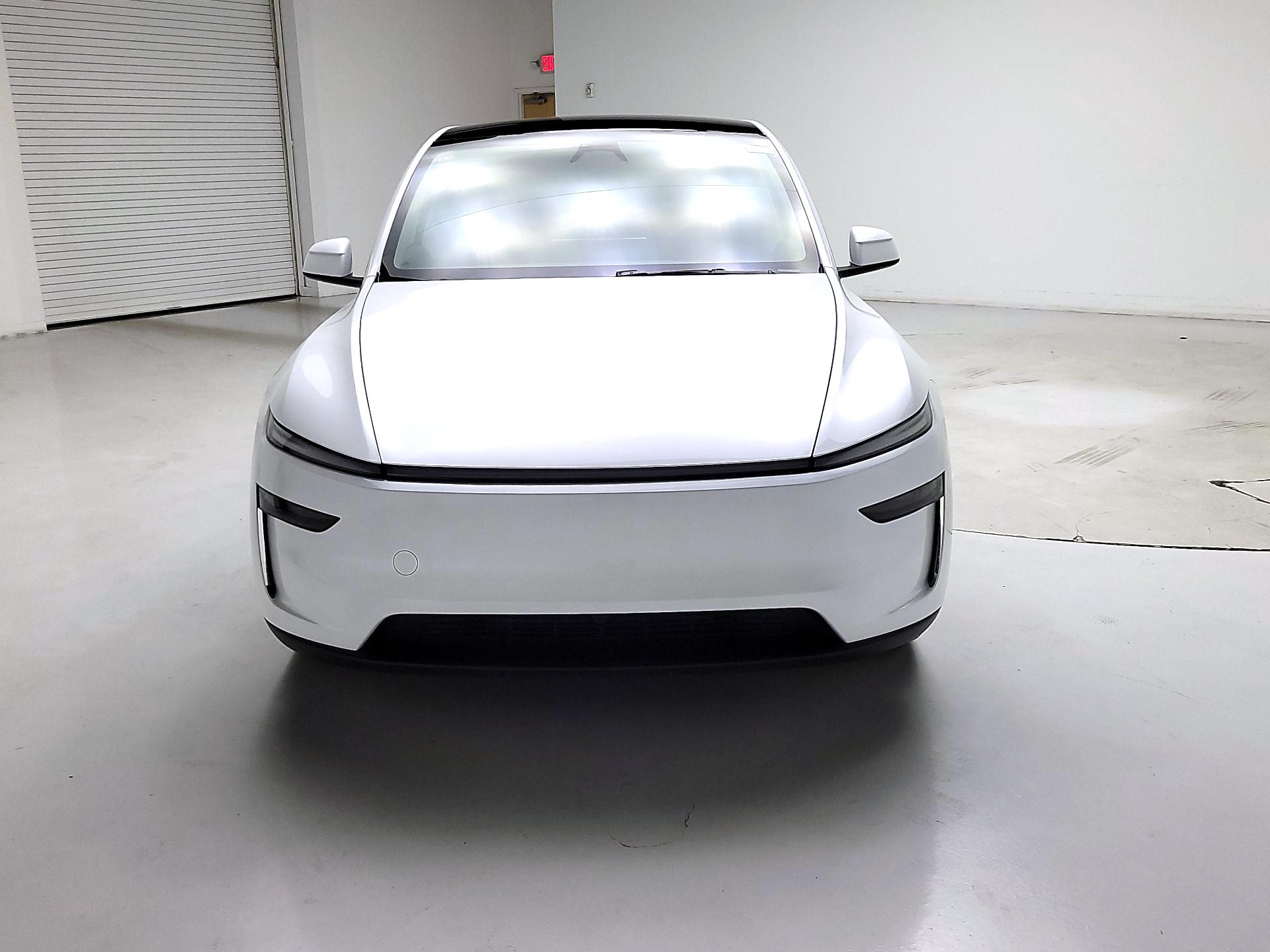 Thumbnail: 2026 Tesla Model Y - 2