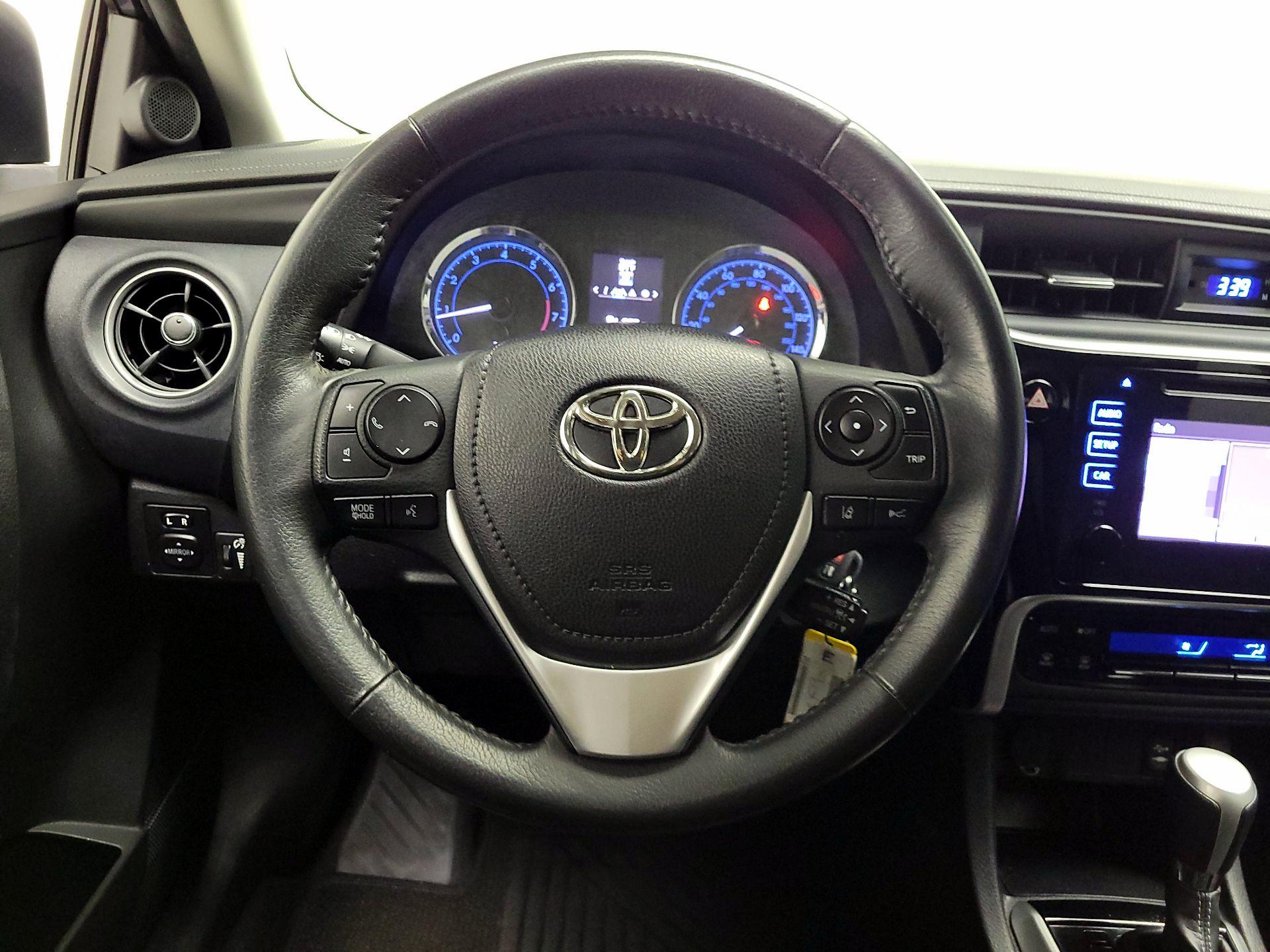 Thumbnail: 2017 Toyota Corolla - 10