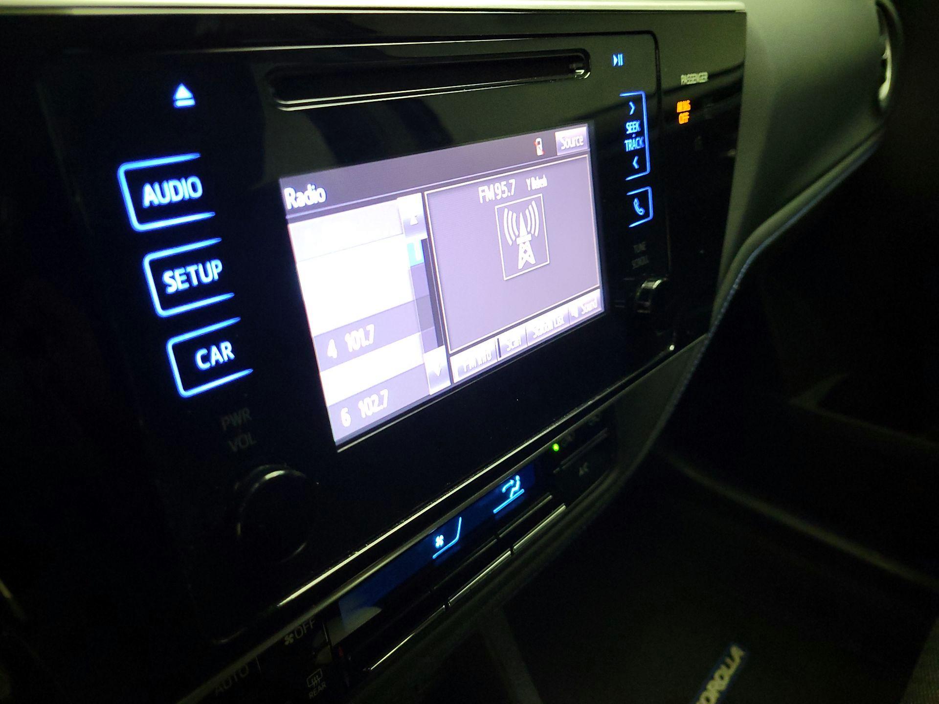 Thumbnail: 2017 Toyota Corolla - 15