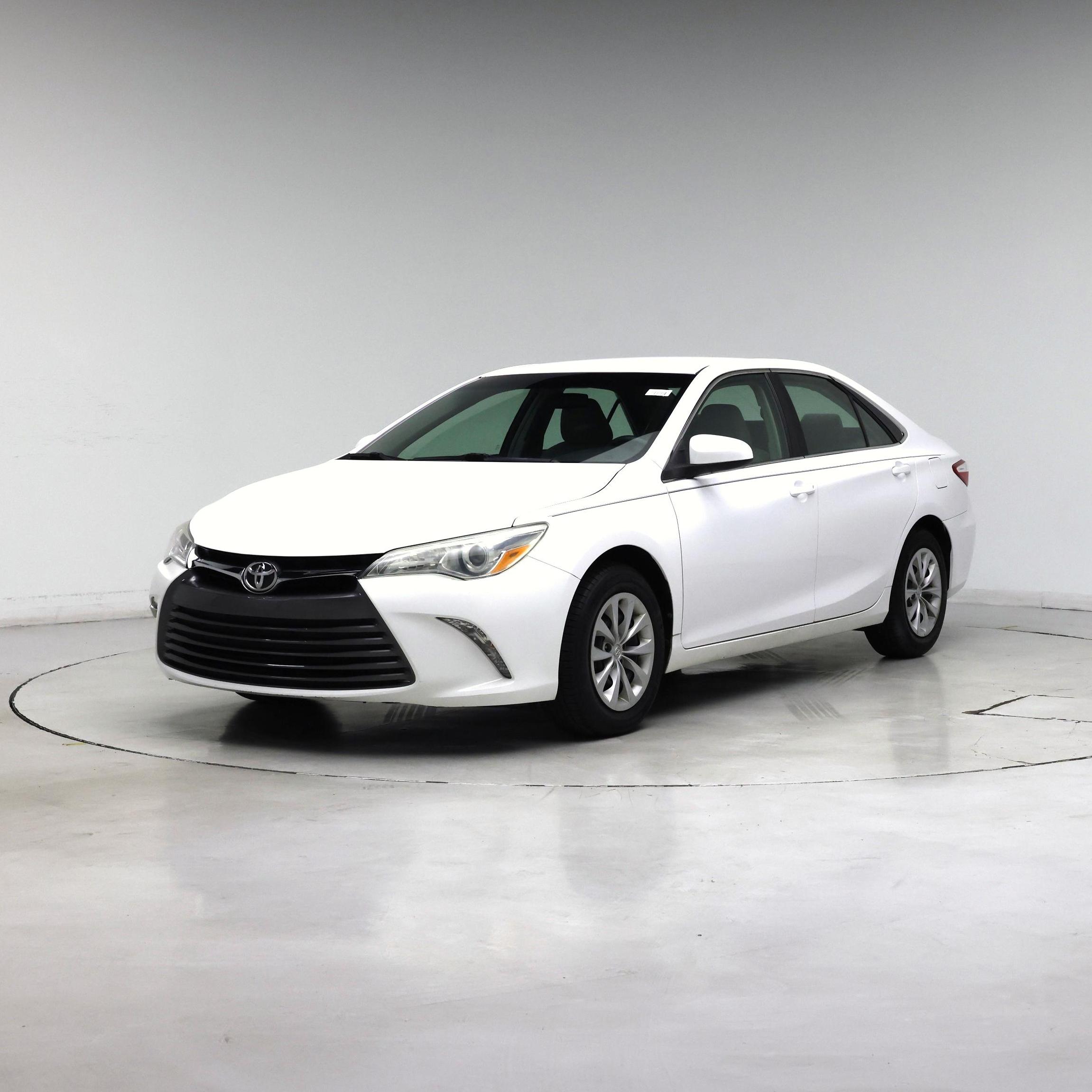 Thumbnail: 2015 Toyota Camry - 4
