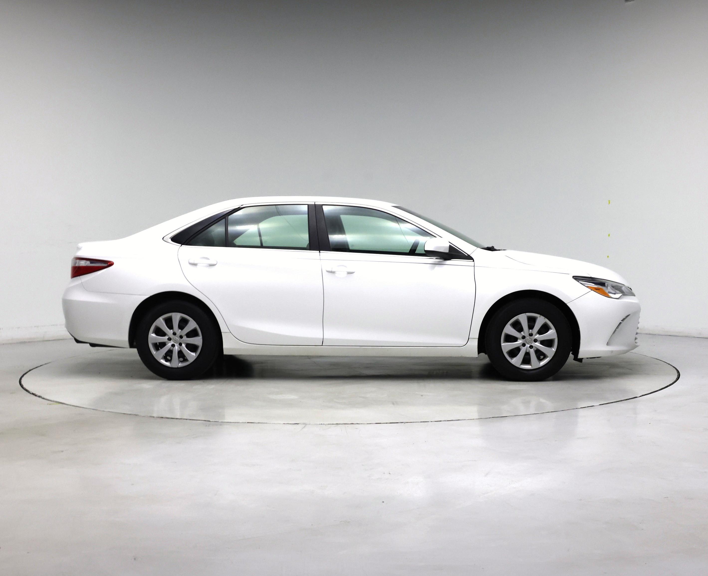 Thumbnail: 2015 Toyota Camry - 7