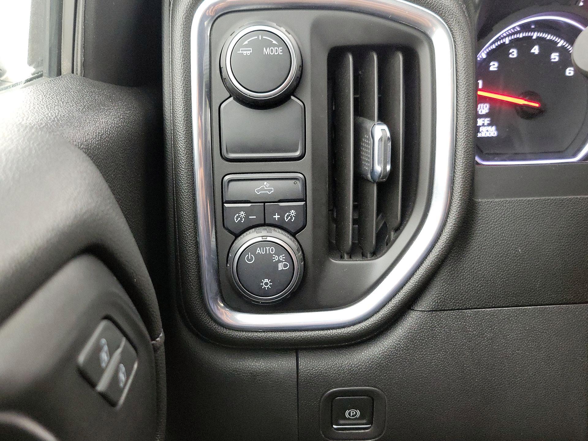Thumbnail: 2021 Chevrolet Silverado 1500 - 13