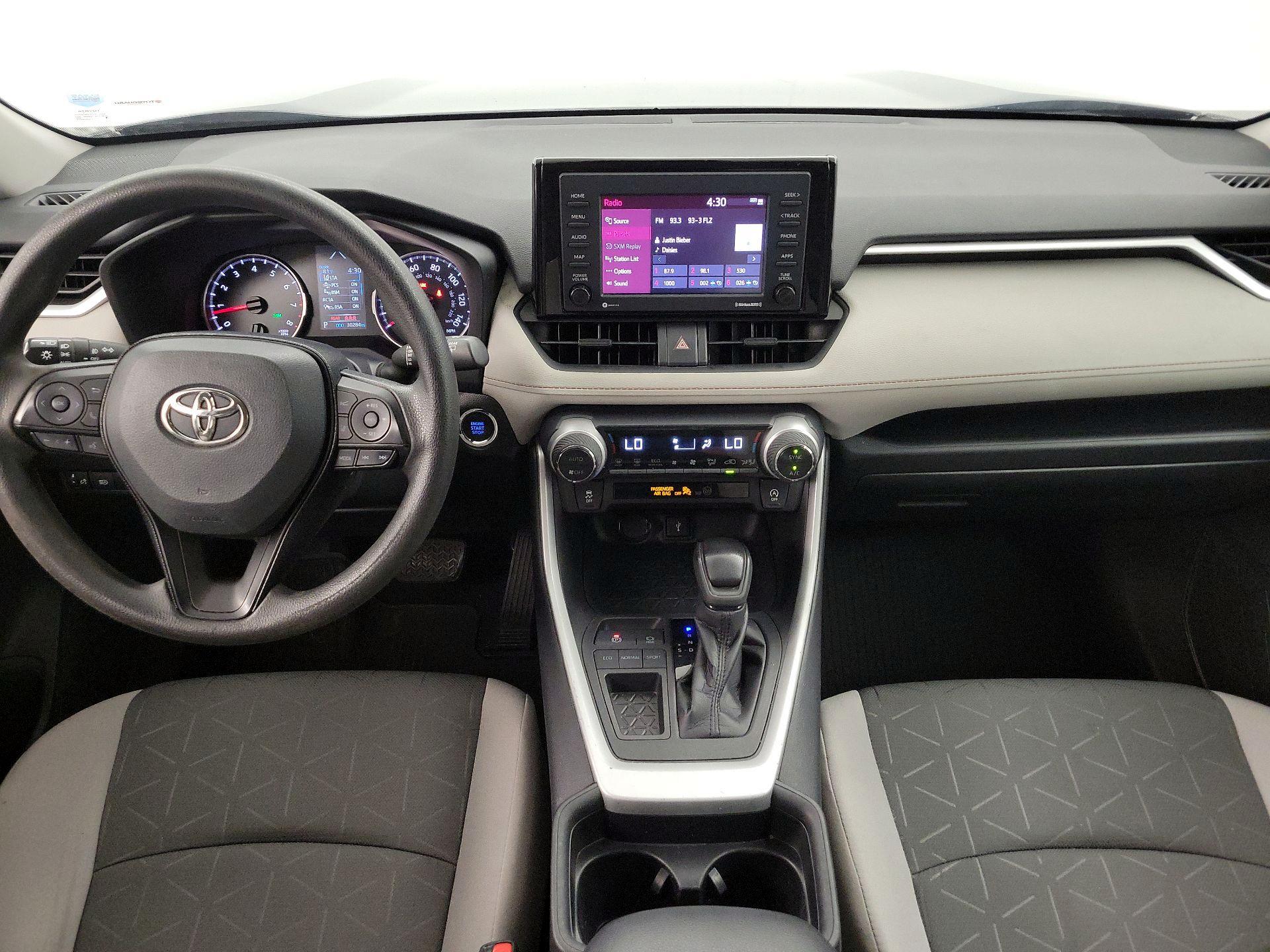 Thumbnail: 2021 Toyota RAV4 - 9