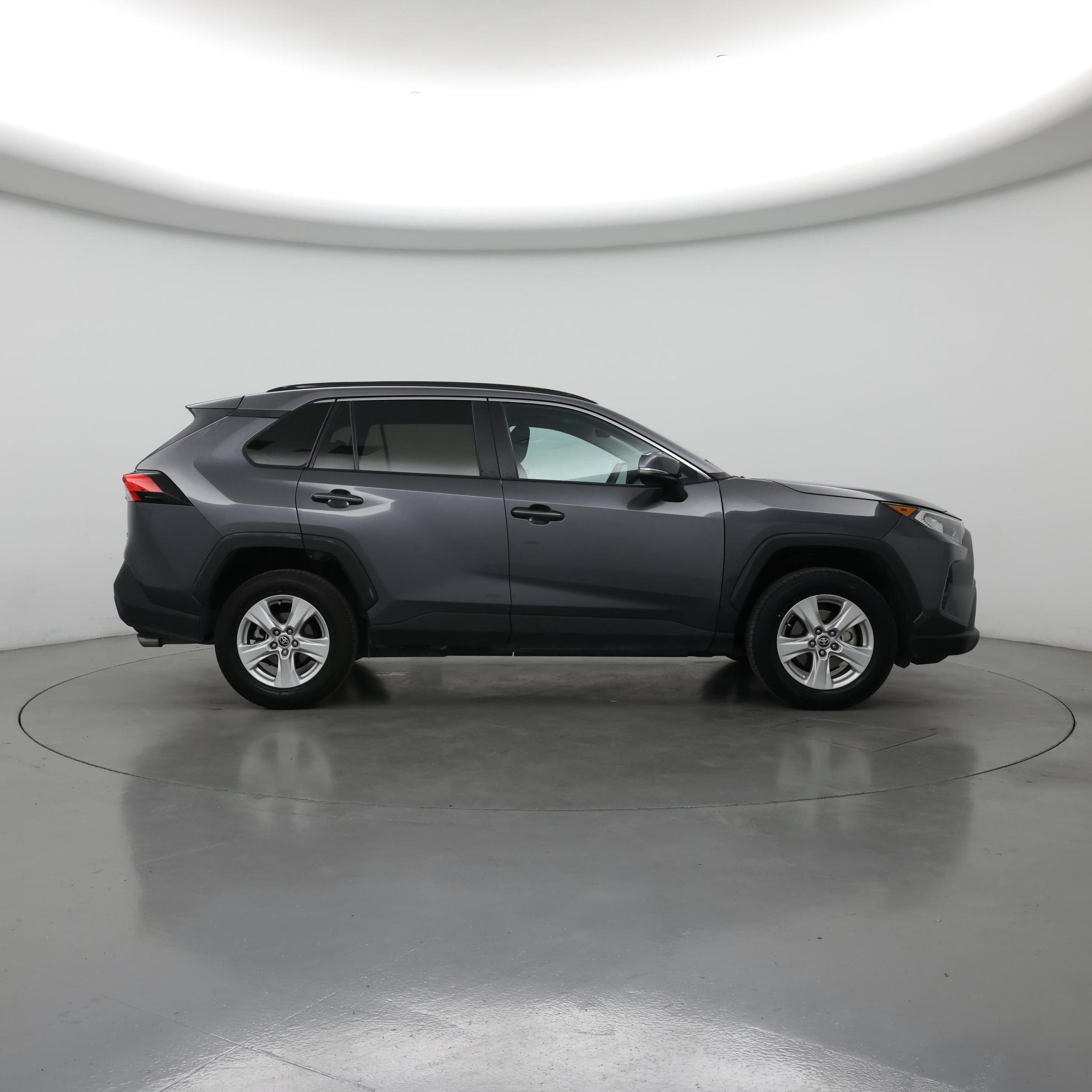 Thumbnail: 2021 Toyota RAV4 - 7