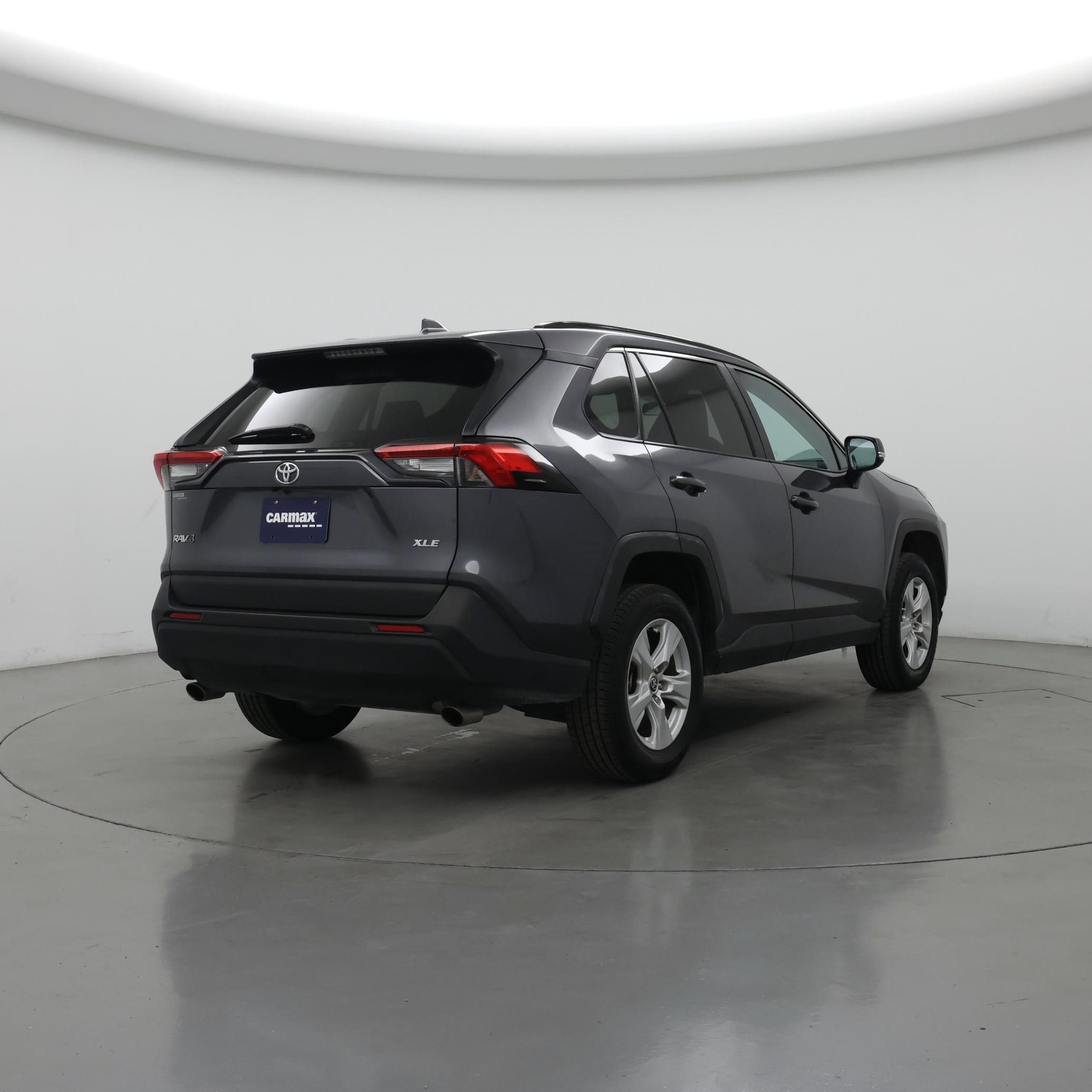Thumbnail: 2021 Toyota RAV4 - 8