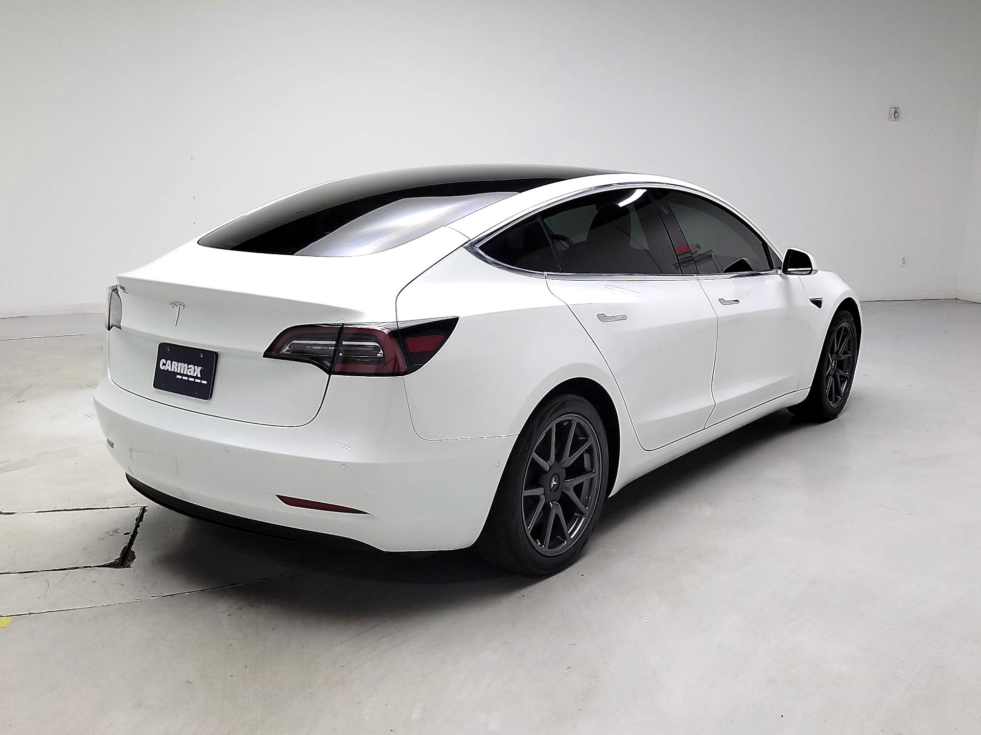 Thumbnail: 2020 Tesla Model 3 - 5