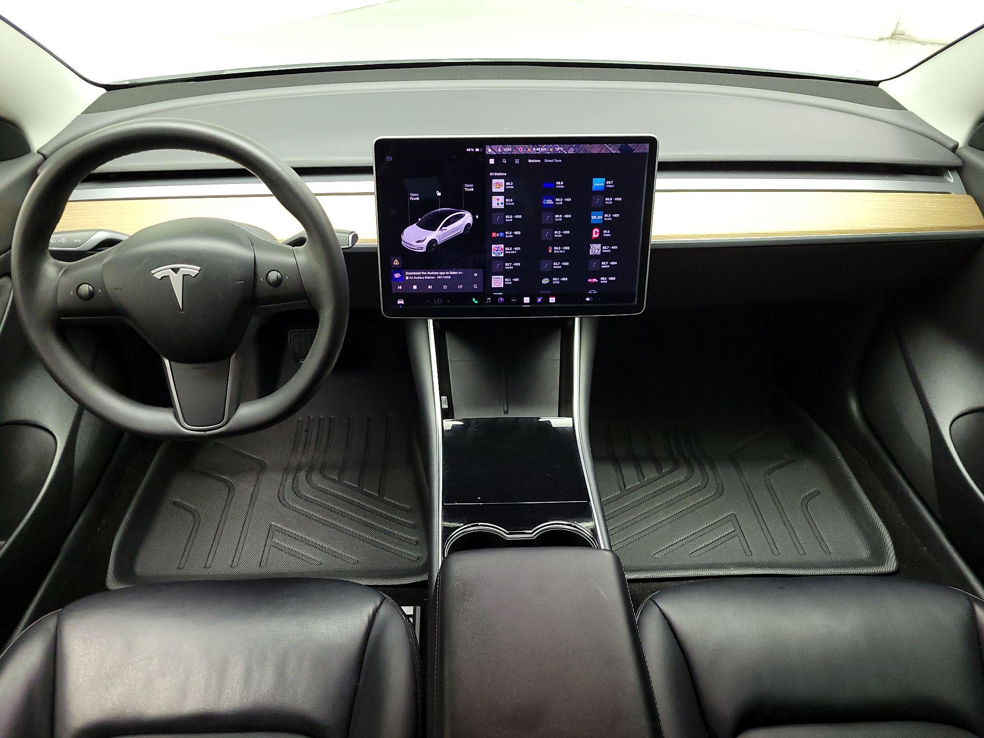 Thumbnail: 2020 Tesla Model 3 - 8