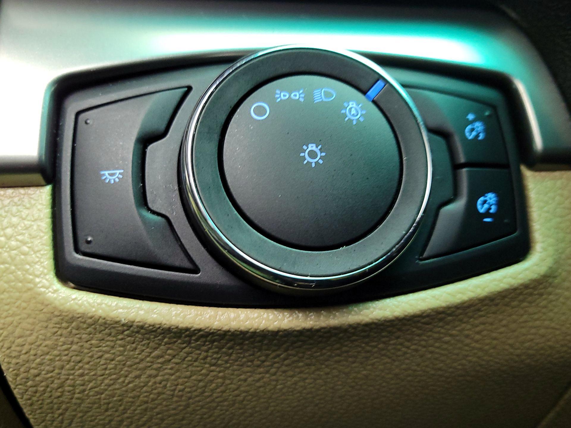 Thumbnail: 2017 Ford Explorer - 13