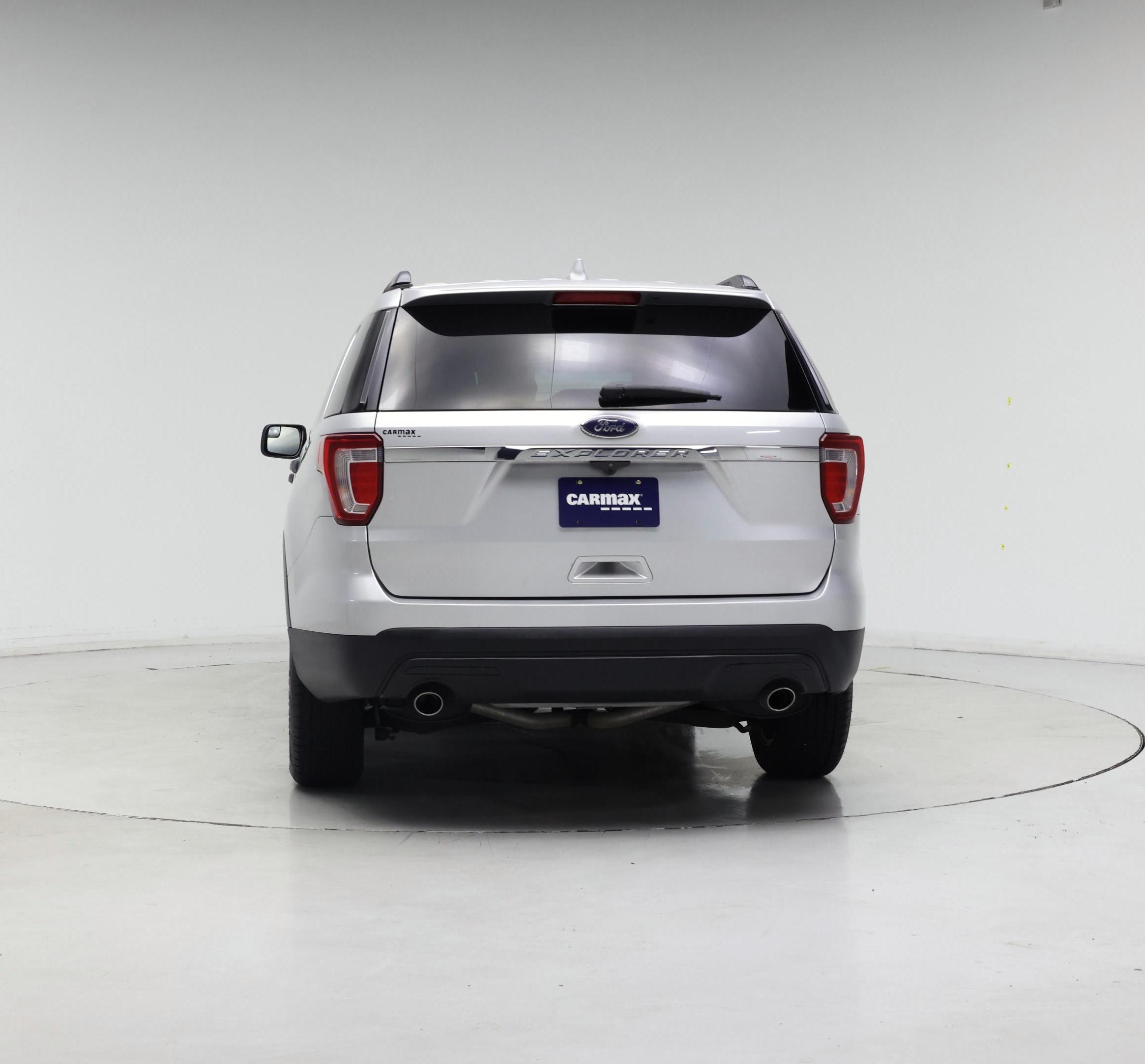 Thumbnail: 2017 Ford Explorer - 6