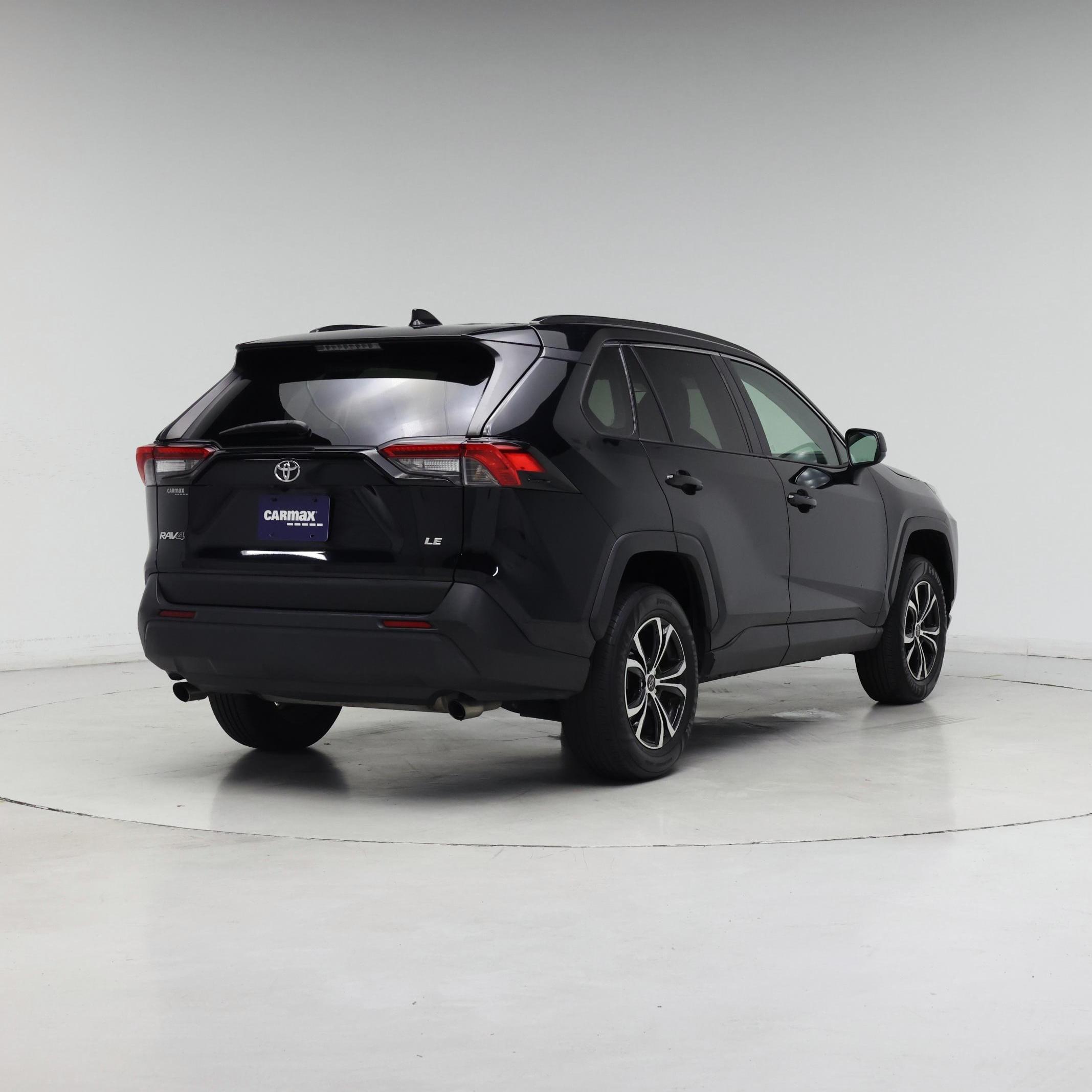 Thumbnail: 2020 Toyota RAV4 - 8