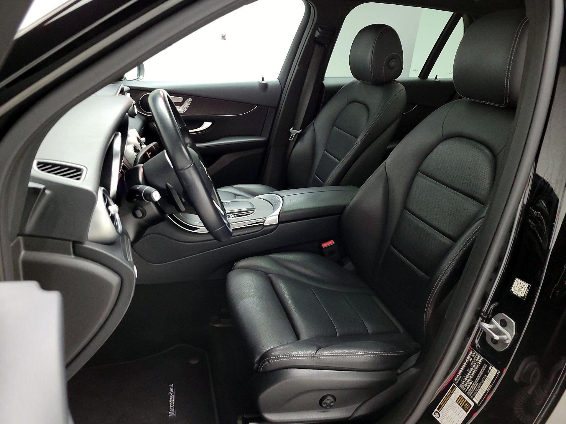 Thumbnail: 2022 Mercedes-Benz GLC - 11