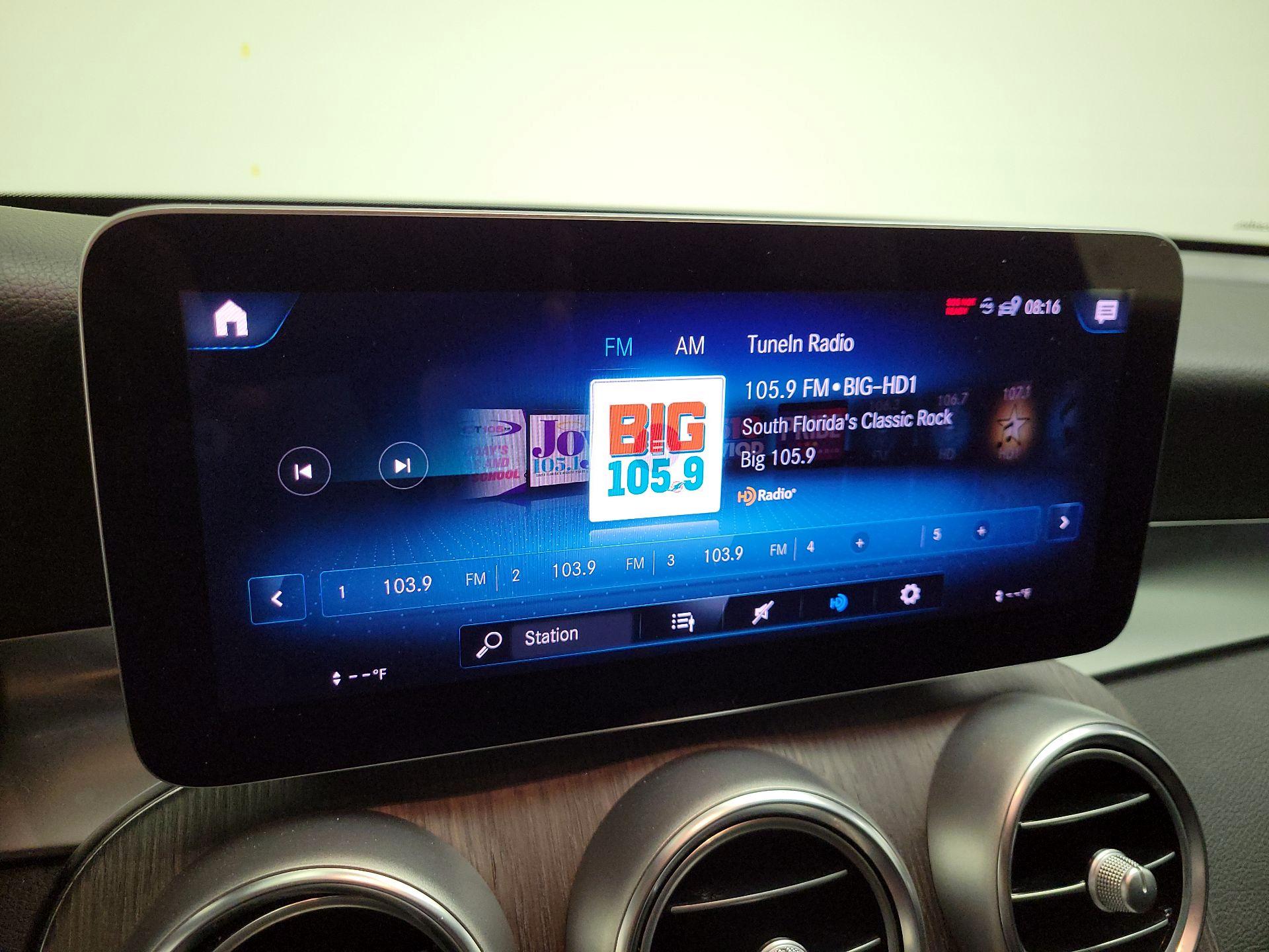 Thumbnail: 2022 Mercedes-Benz GLC - 16