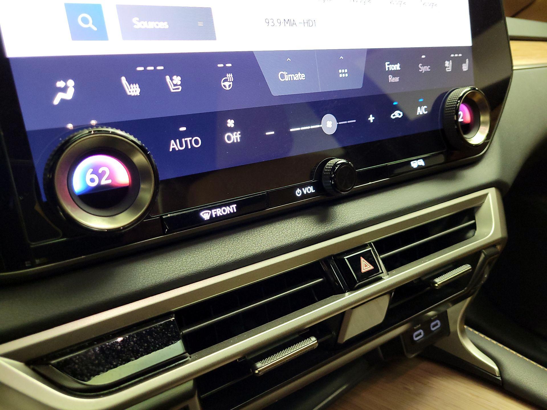 Thumbnail: 2024 Lexus RX - 17