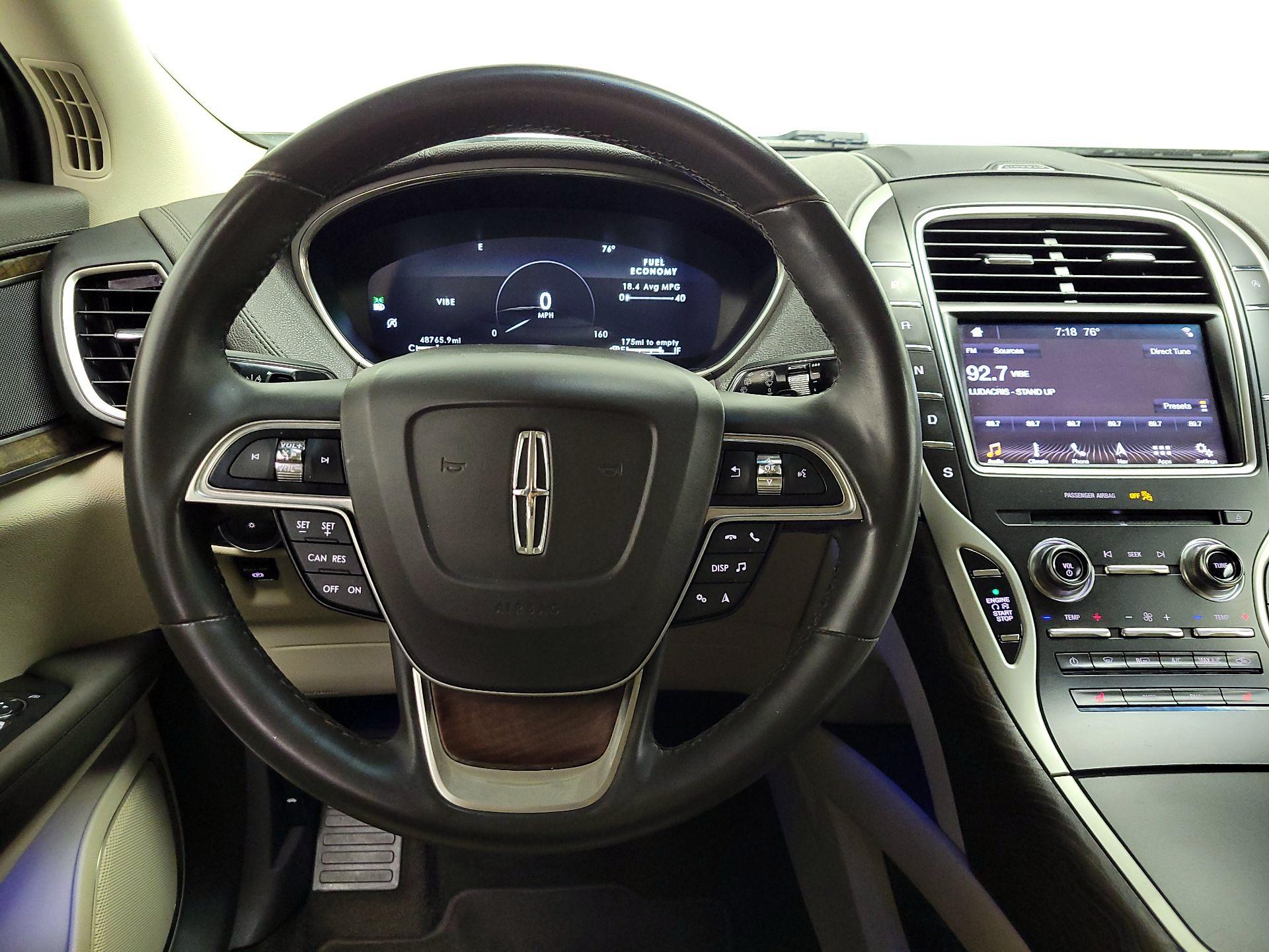 Thumbnail: 2019 Lincoln Nautilus - 10