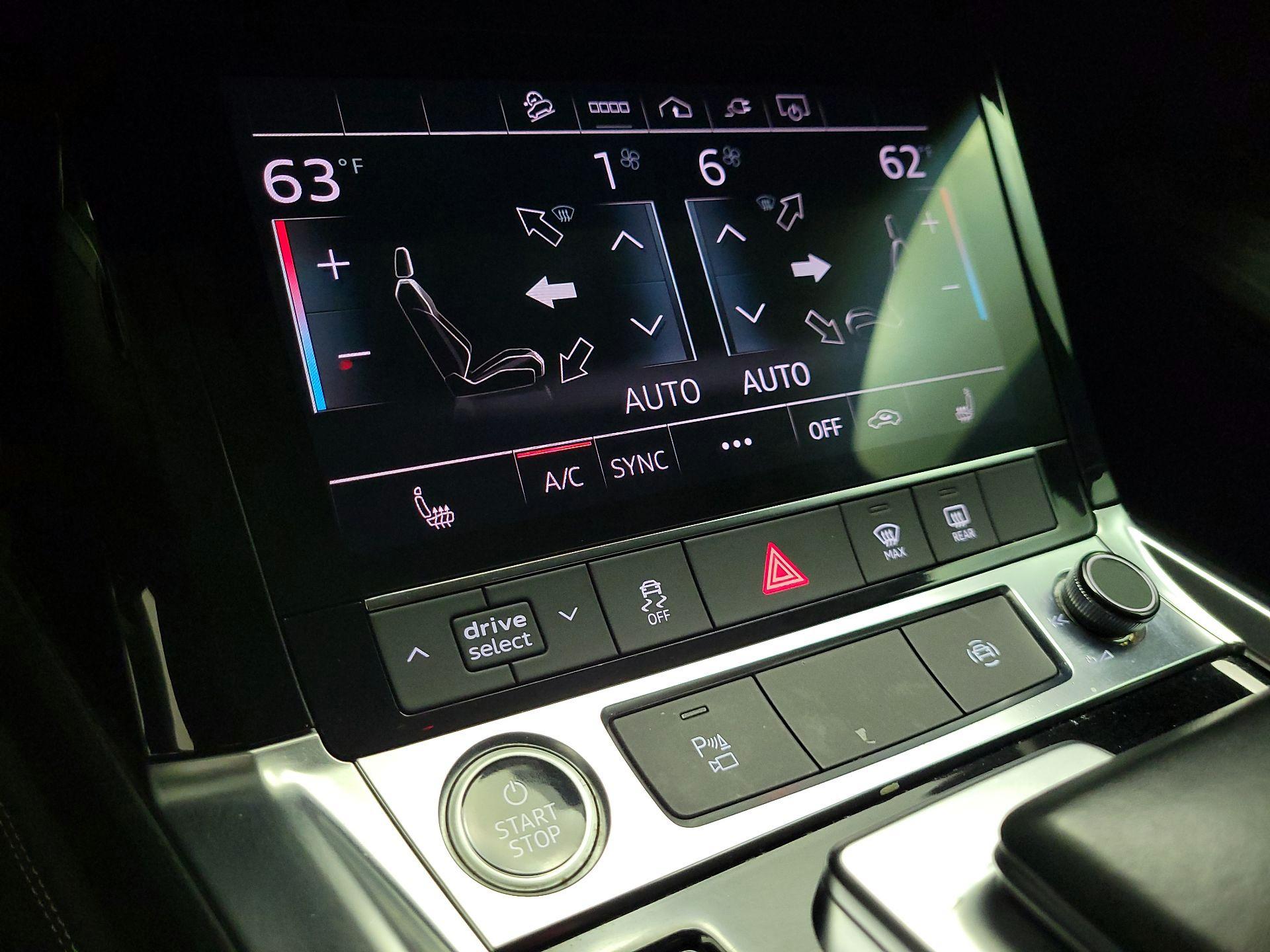 Thumbnail: 2021 Audi e-tron - 17