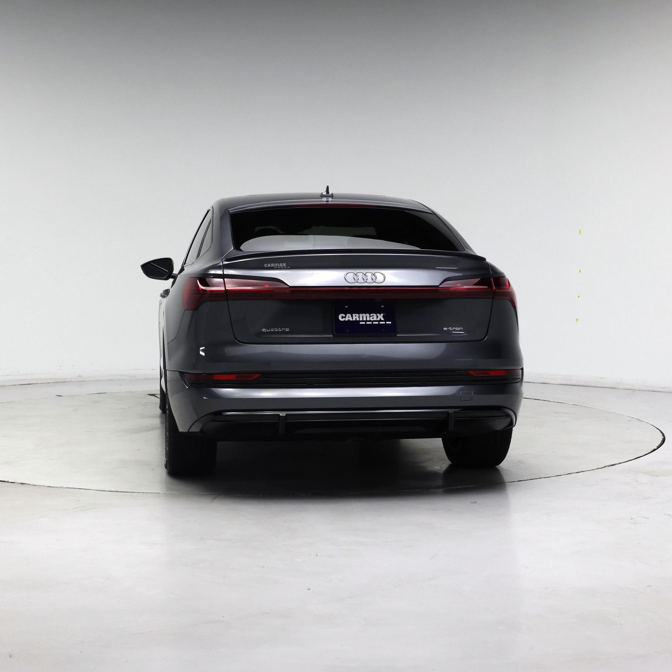 Thumbnail: 2021 Audi e-tron - 6