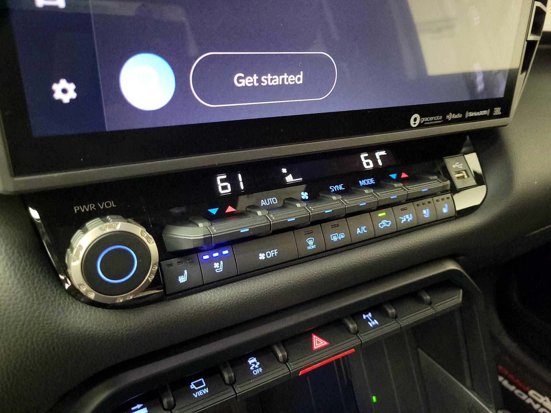 Thumbnail: 2024 Toyota Tundra - 15