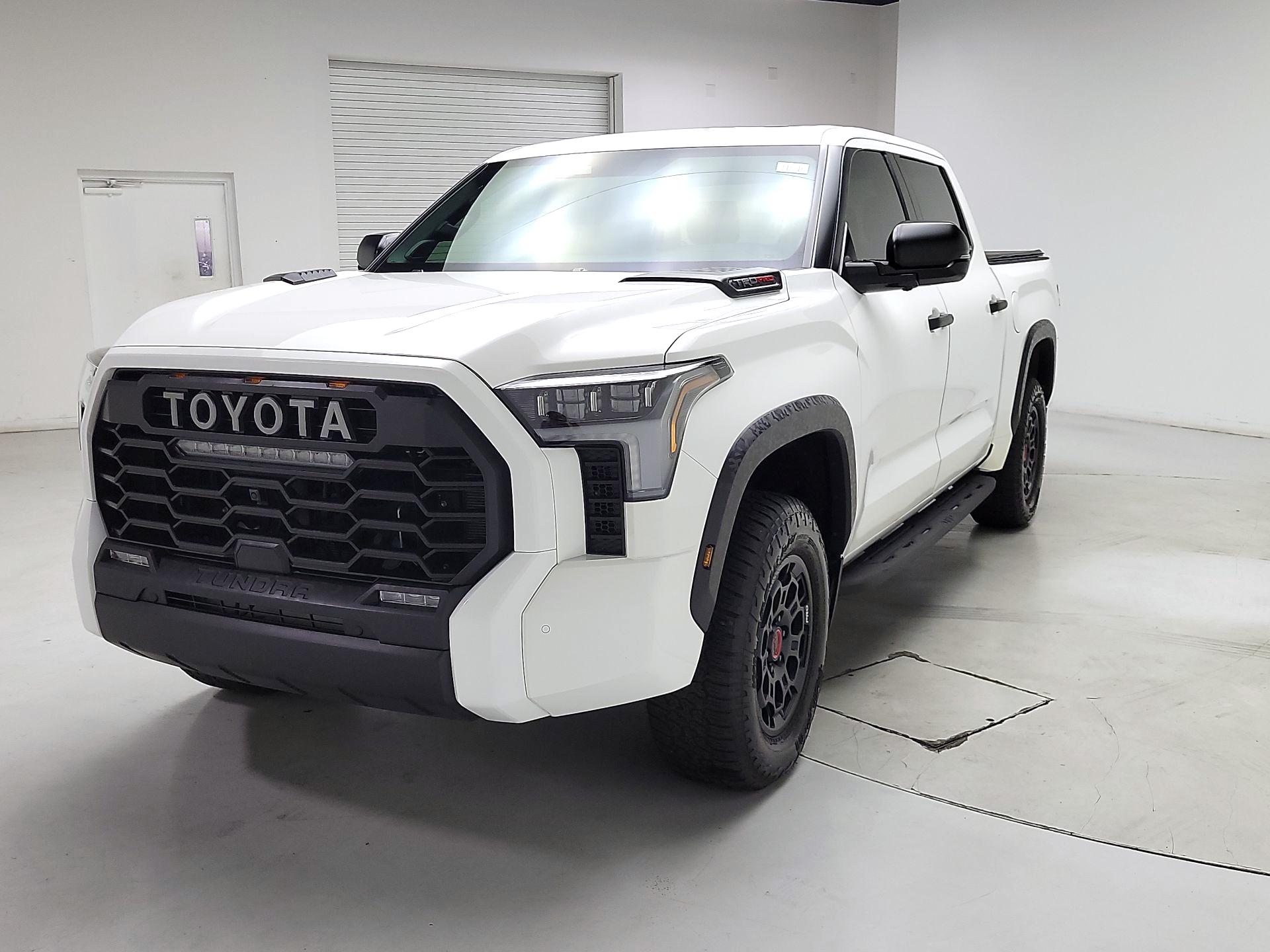 Thumbnail: 2024 Toyota Tundra - 3