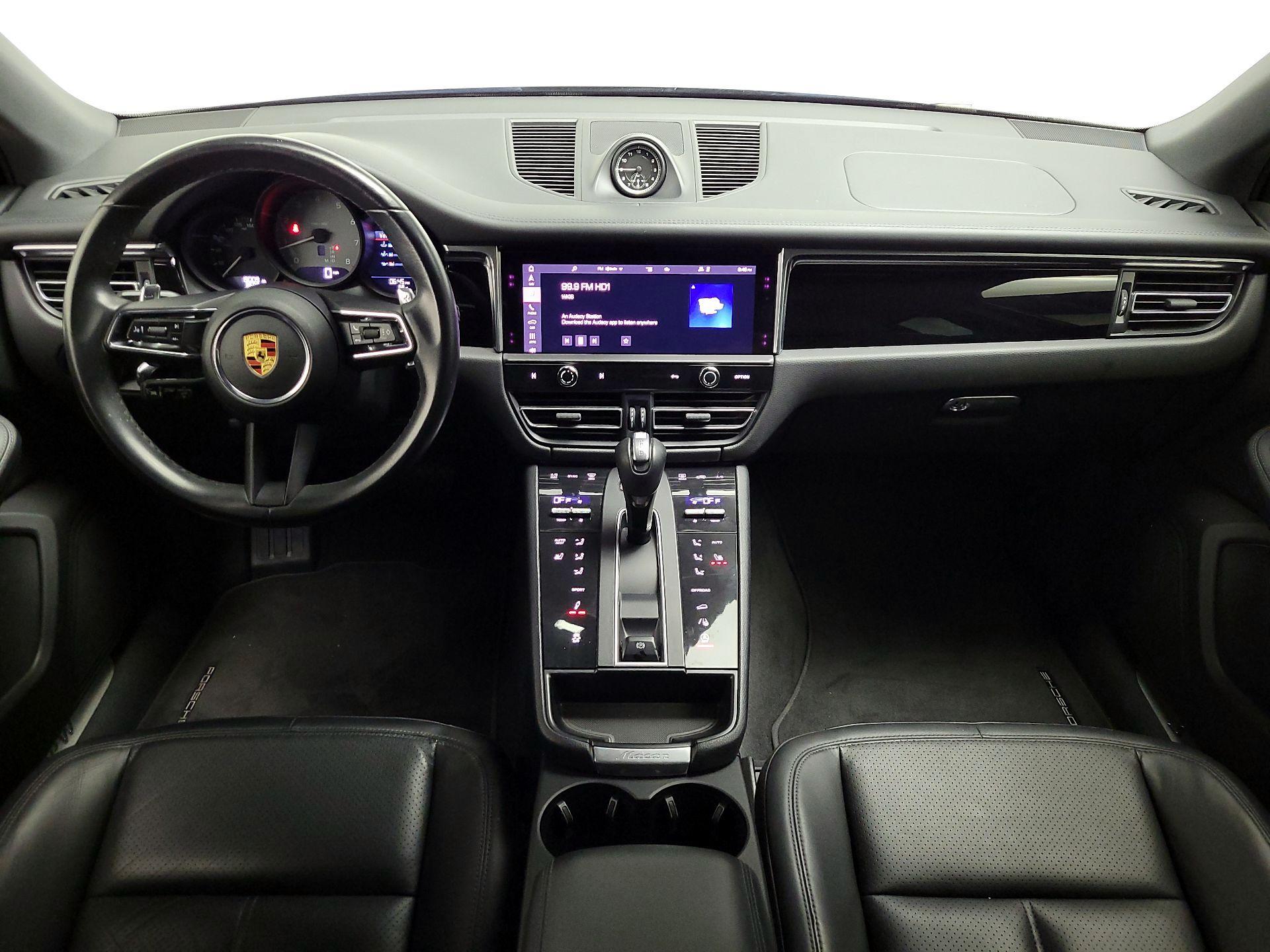 Thumbnail: 2023 Porsche Macan - 9