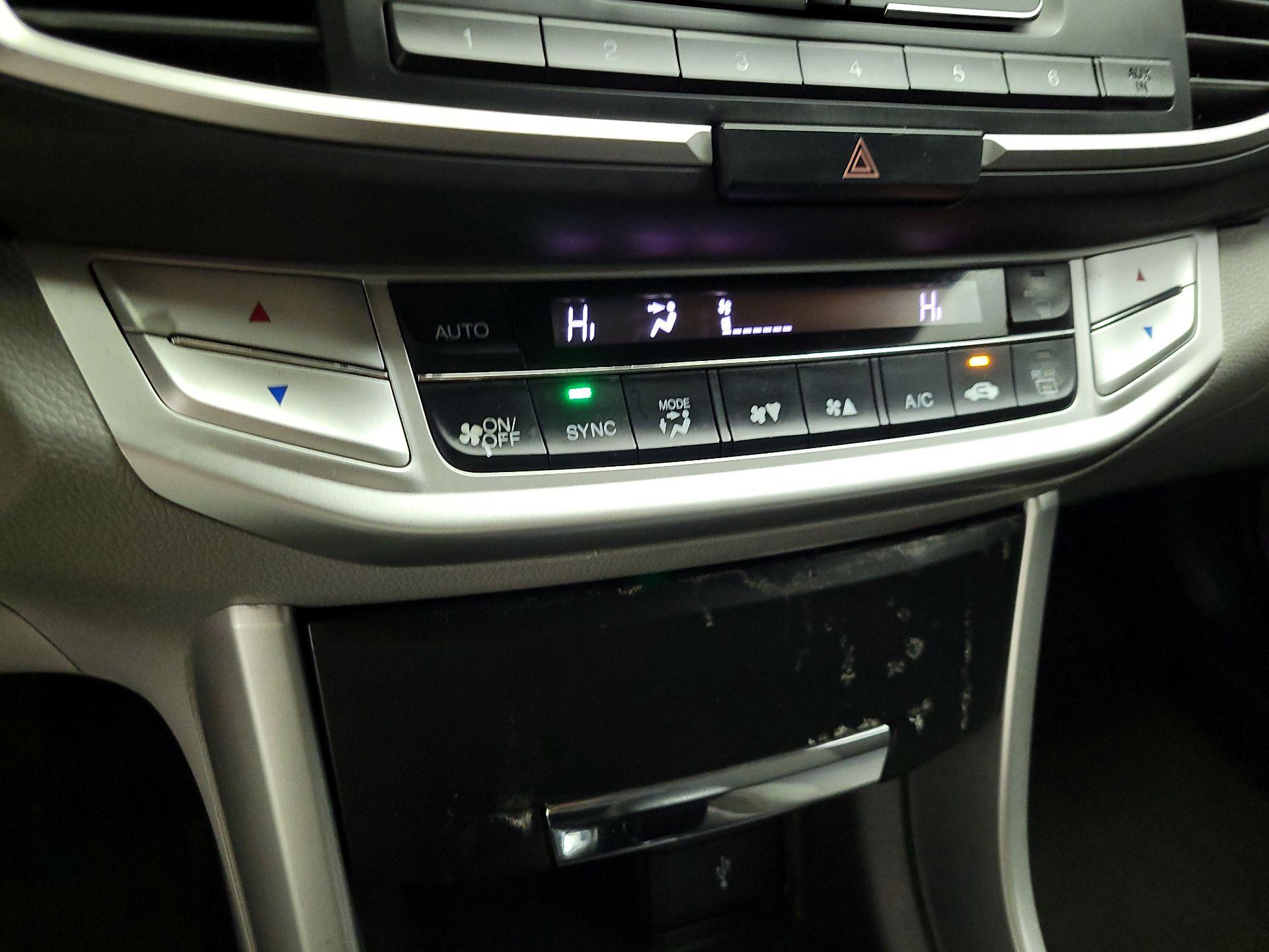 Thumbnail: 2014 Honda Accord - 17