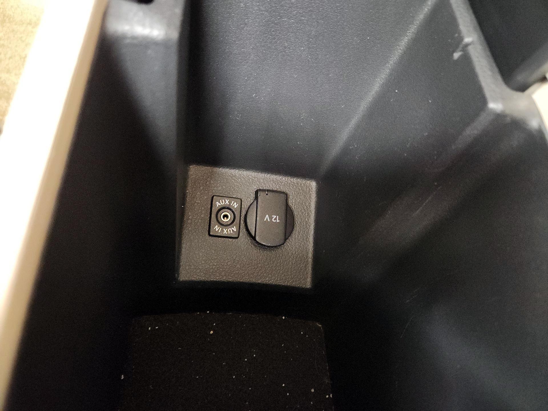 Thumbnail: 2015 Volkswagen Passat - 18