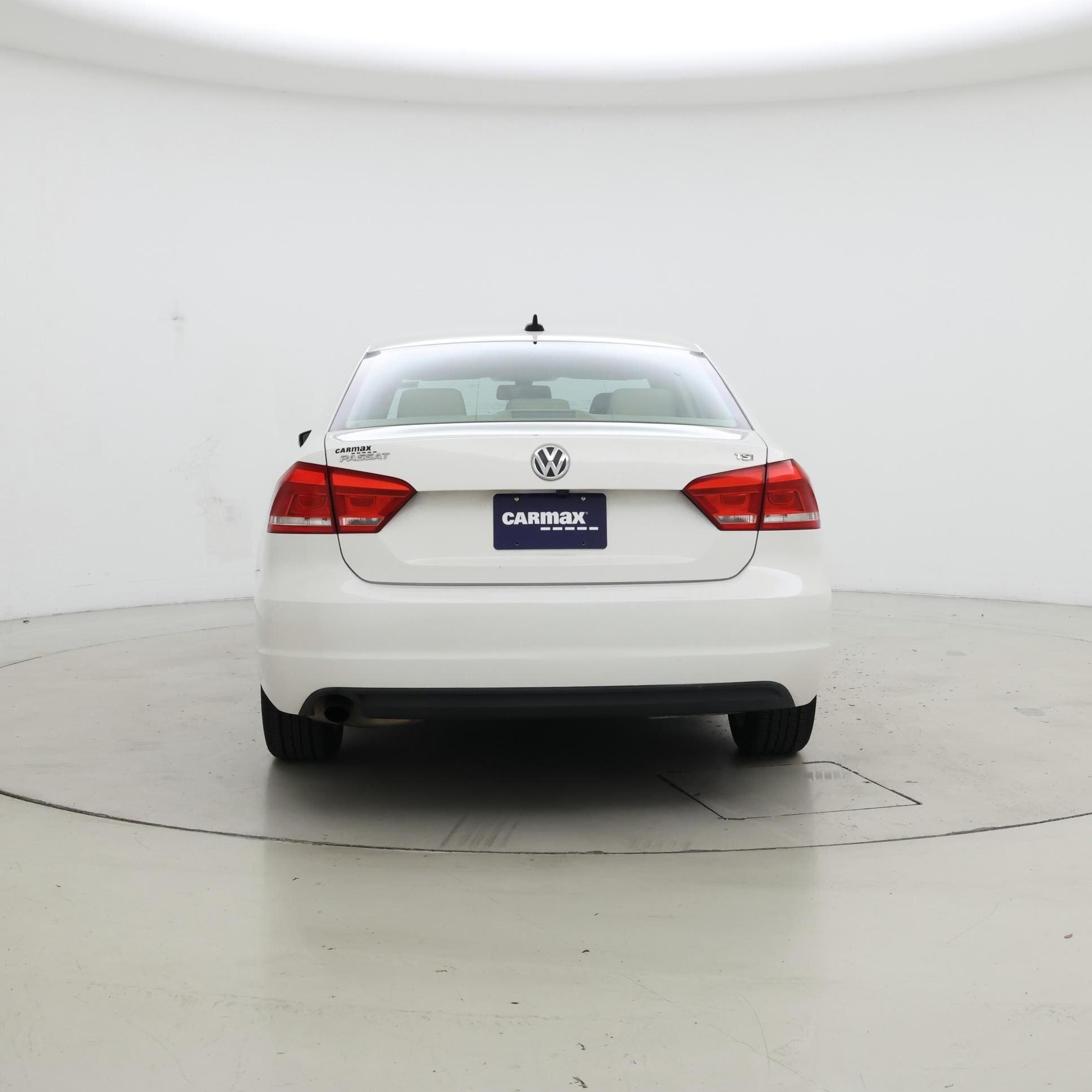 Thumbnail: 2015 Volkswagen Passat - 6