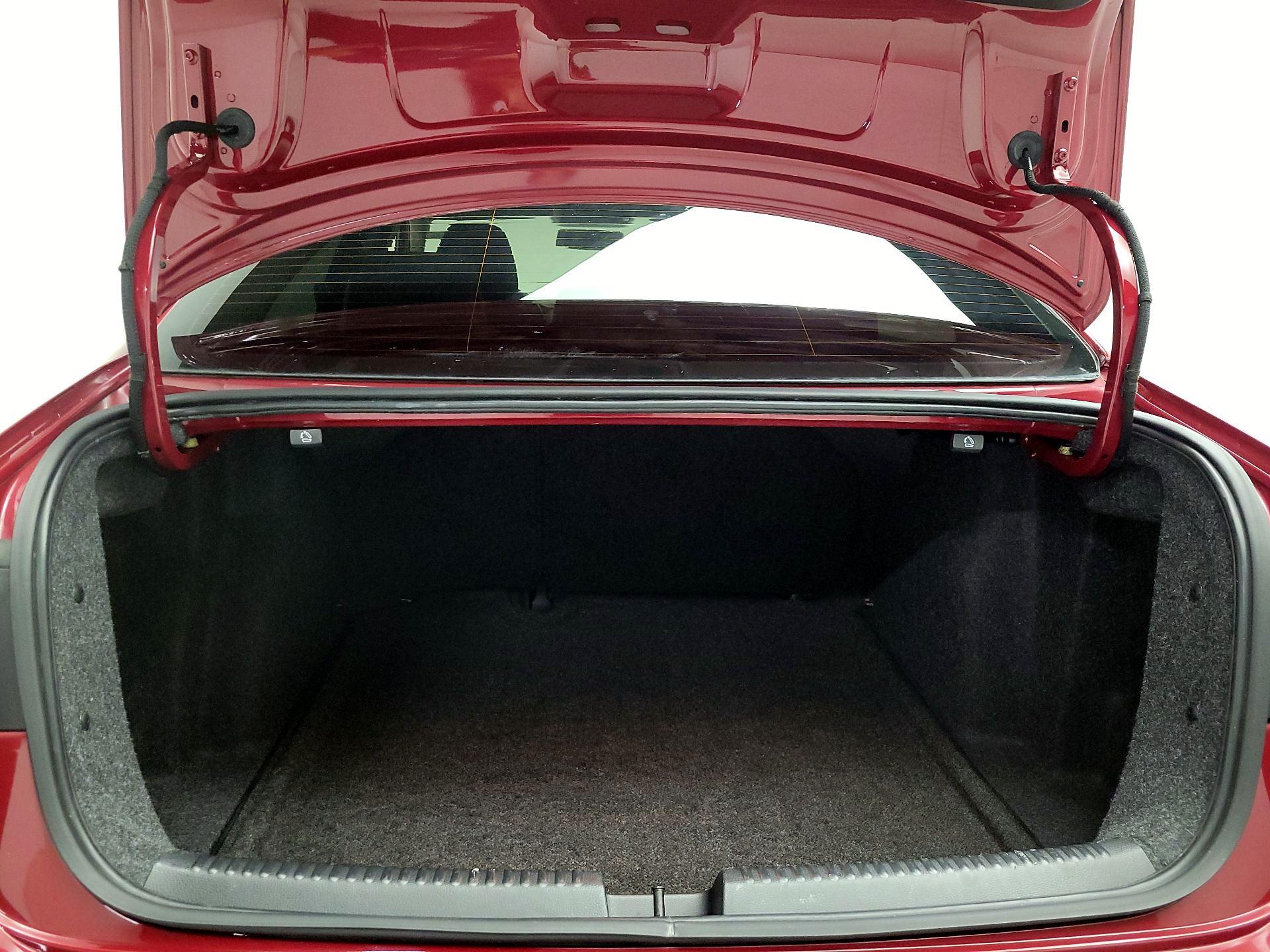 Thumbnail: 2017 Volkswagen Jetta - 20