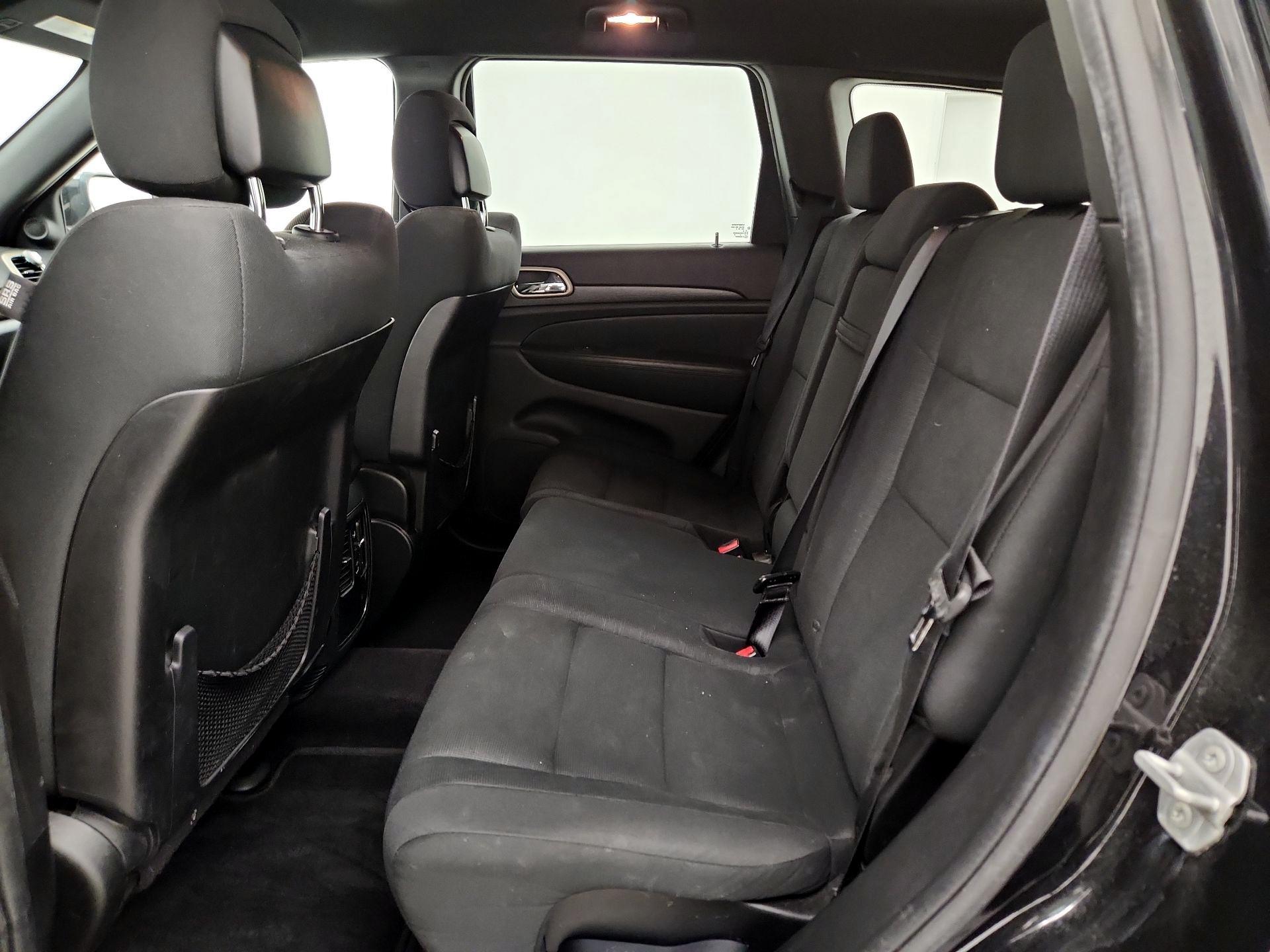 Thumbnail: 2015 Jeep Grand Cherokee - 18