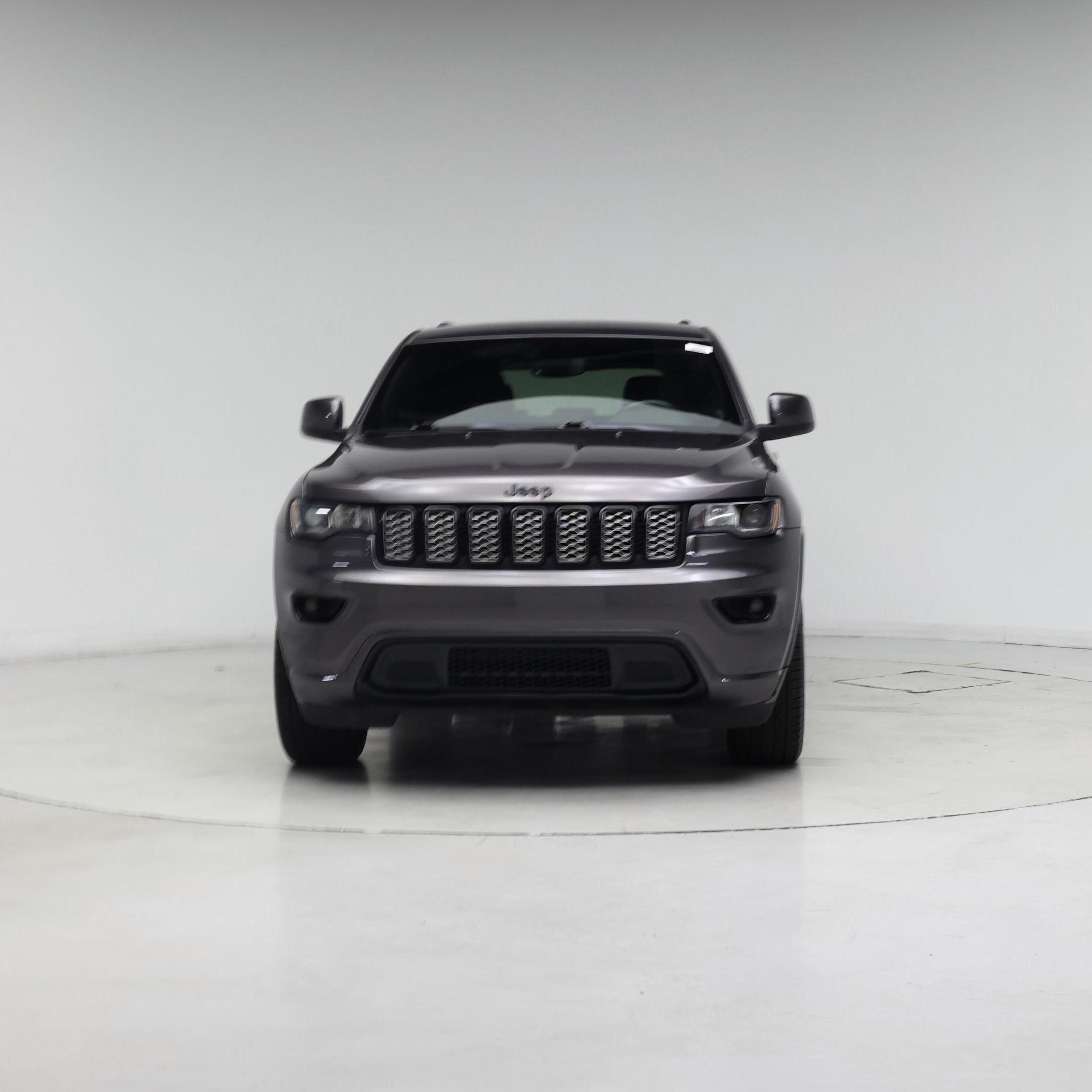 Thumbnail: 2018 Jeep Grand Cherokee - 5
