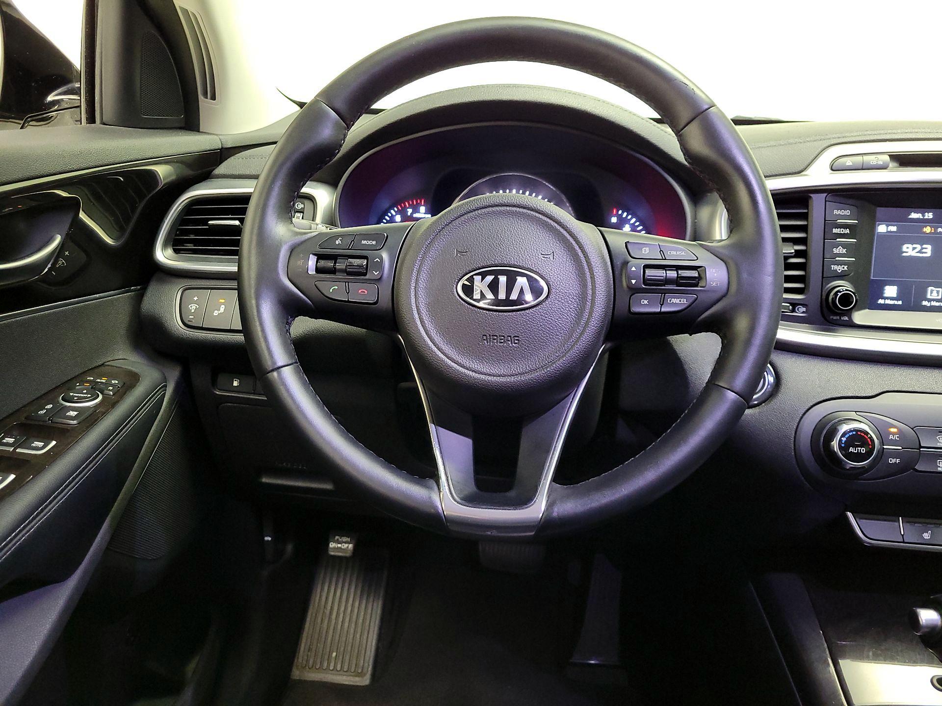 Thumbnail: 2018 Kia Sorento - 10