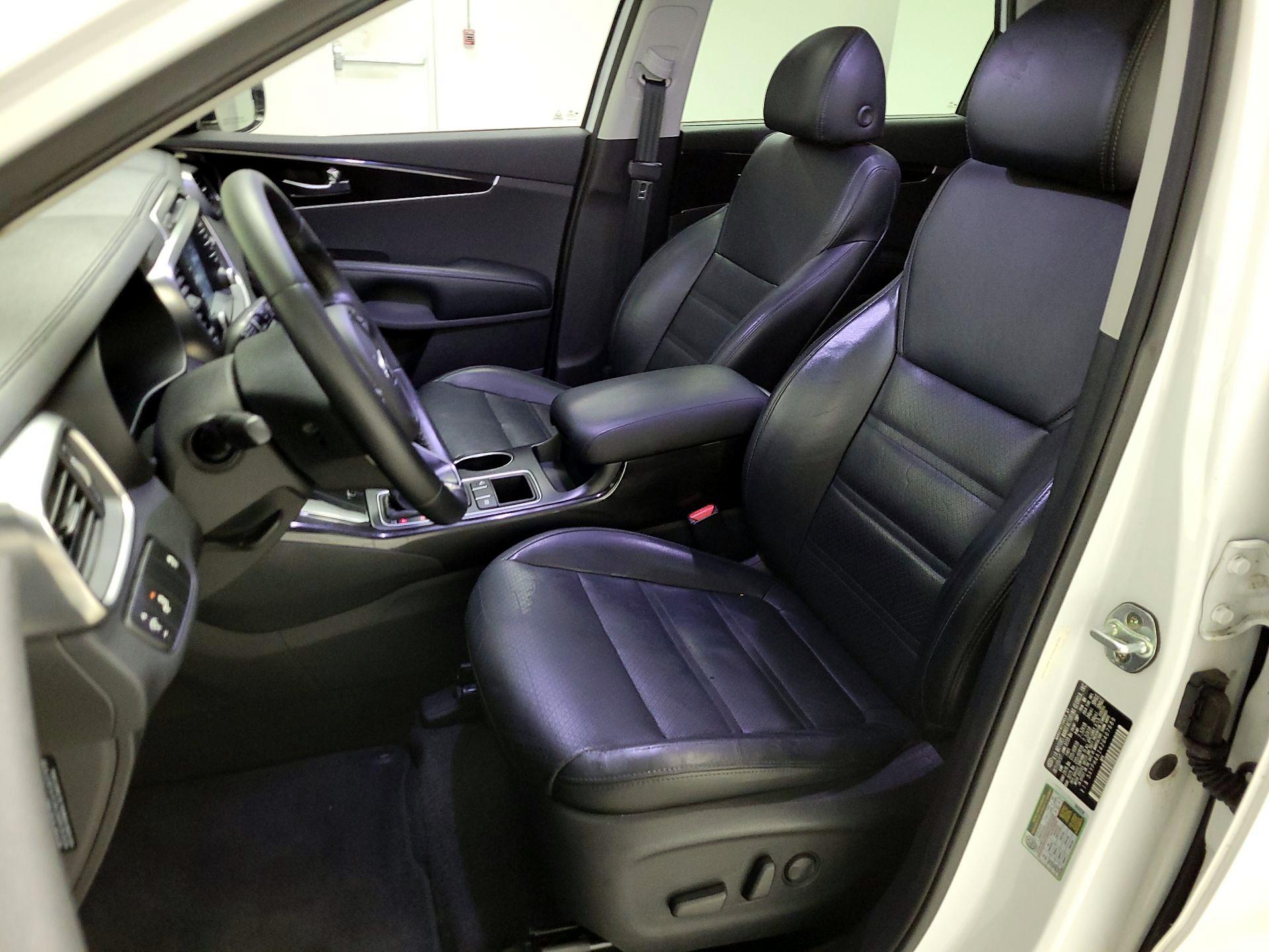 Thumbnail: 2018 Kia Sorento - 11