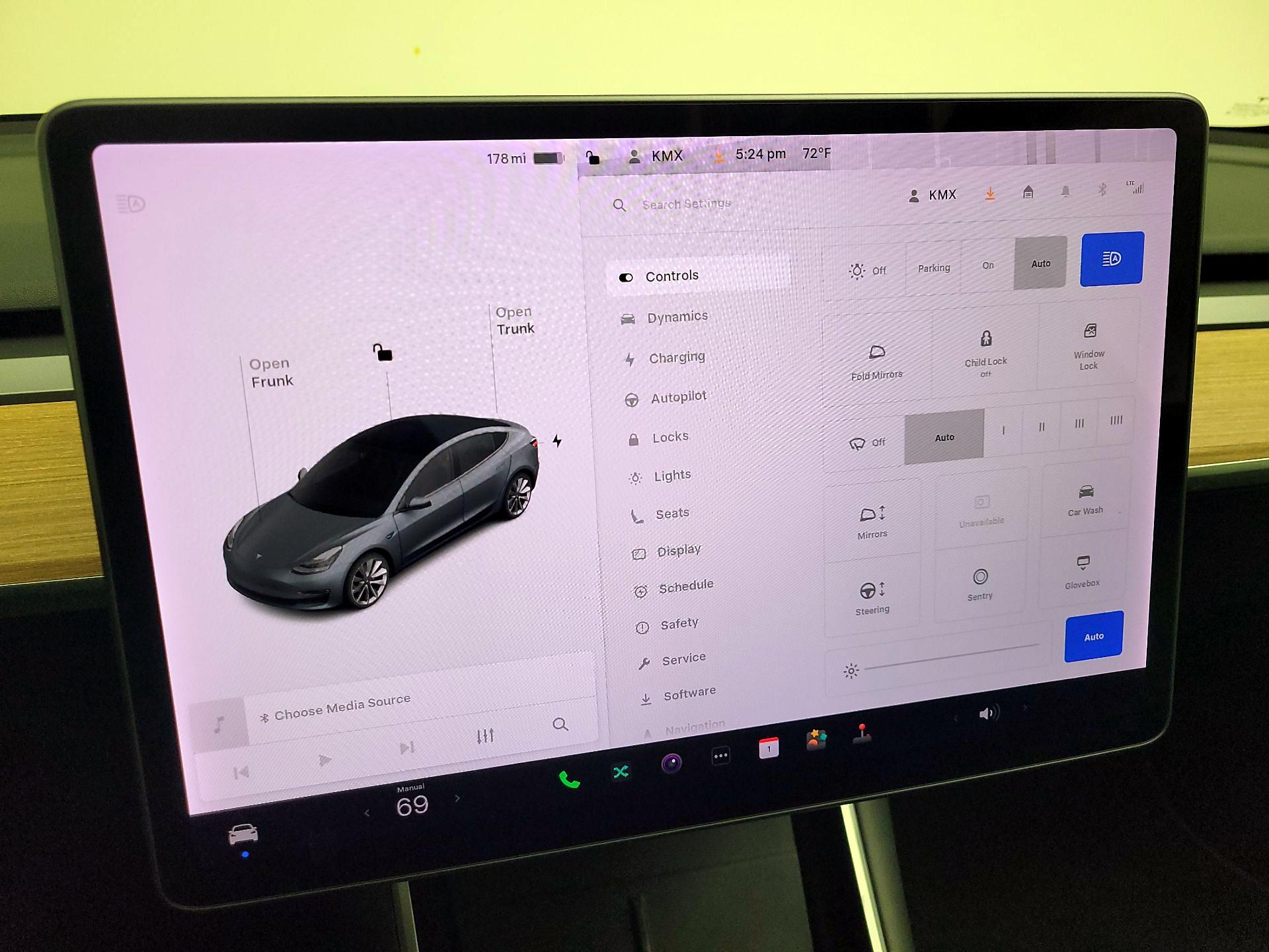 Thumbnail: 2020 Tesla Model 3 - 15