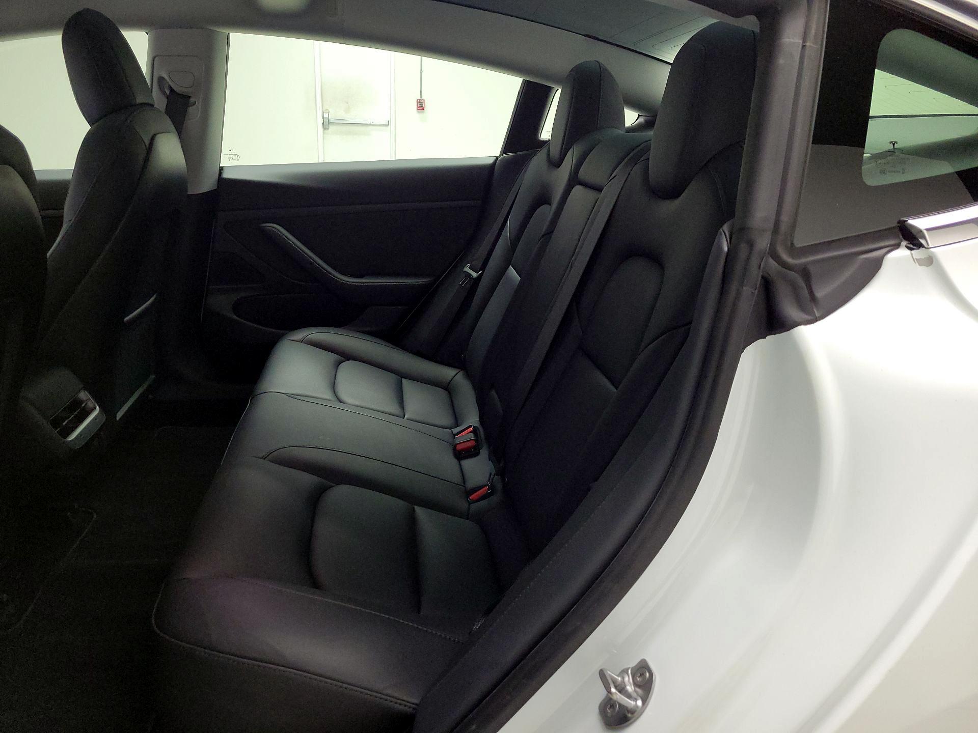 Thumbnail: 2020 Tesla Model 3 - 18