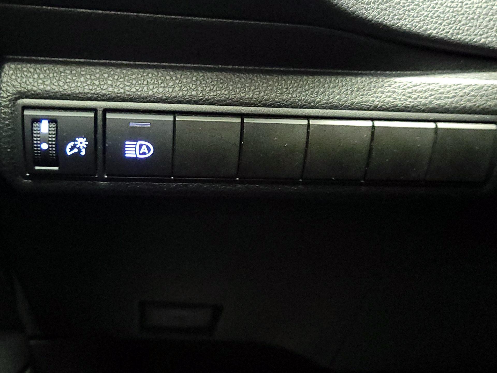 Thumbnail: 2020 Toyota Corolla - 13