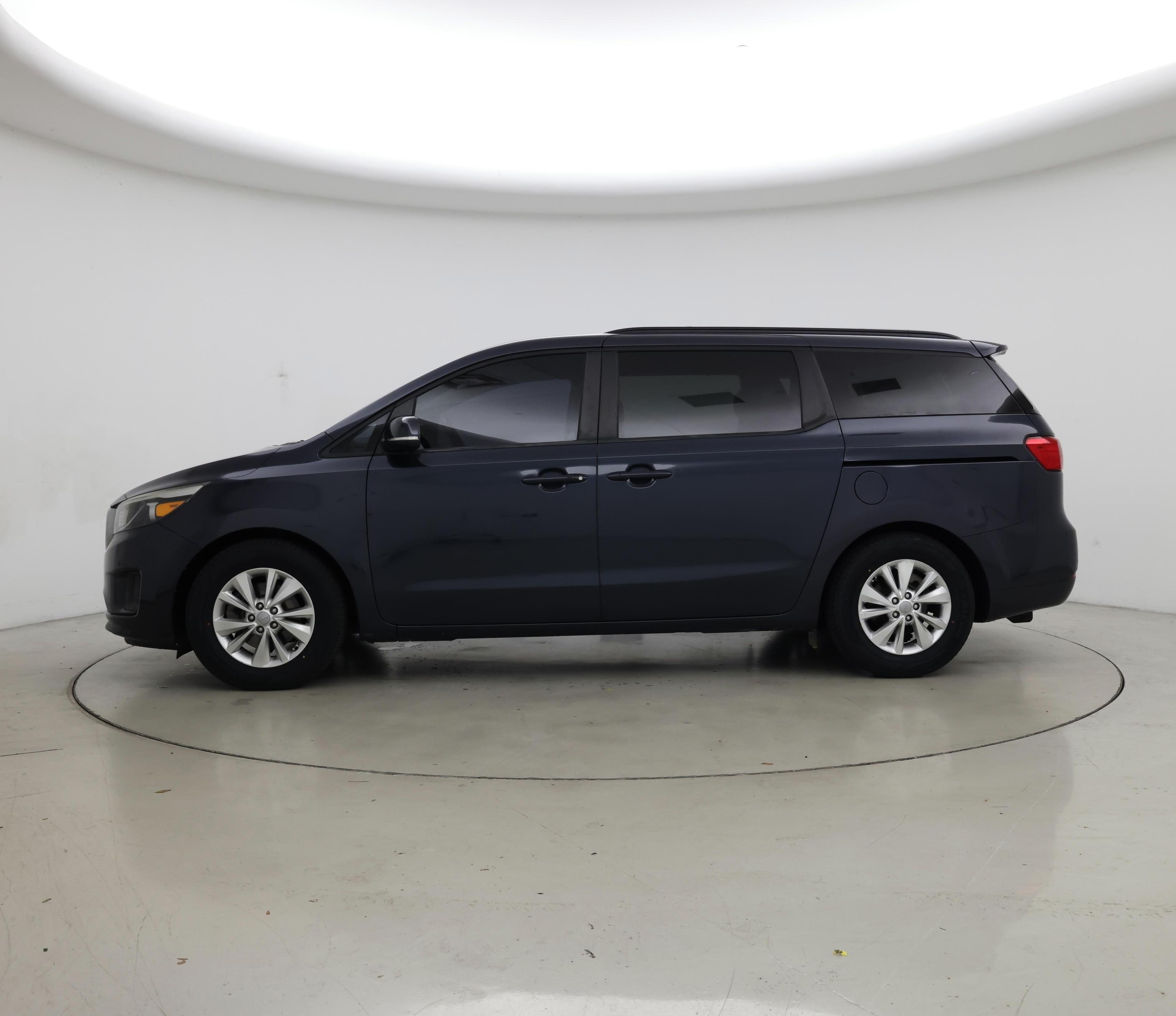 Thumbnail: 2017 Kia Sedona - 3