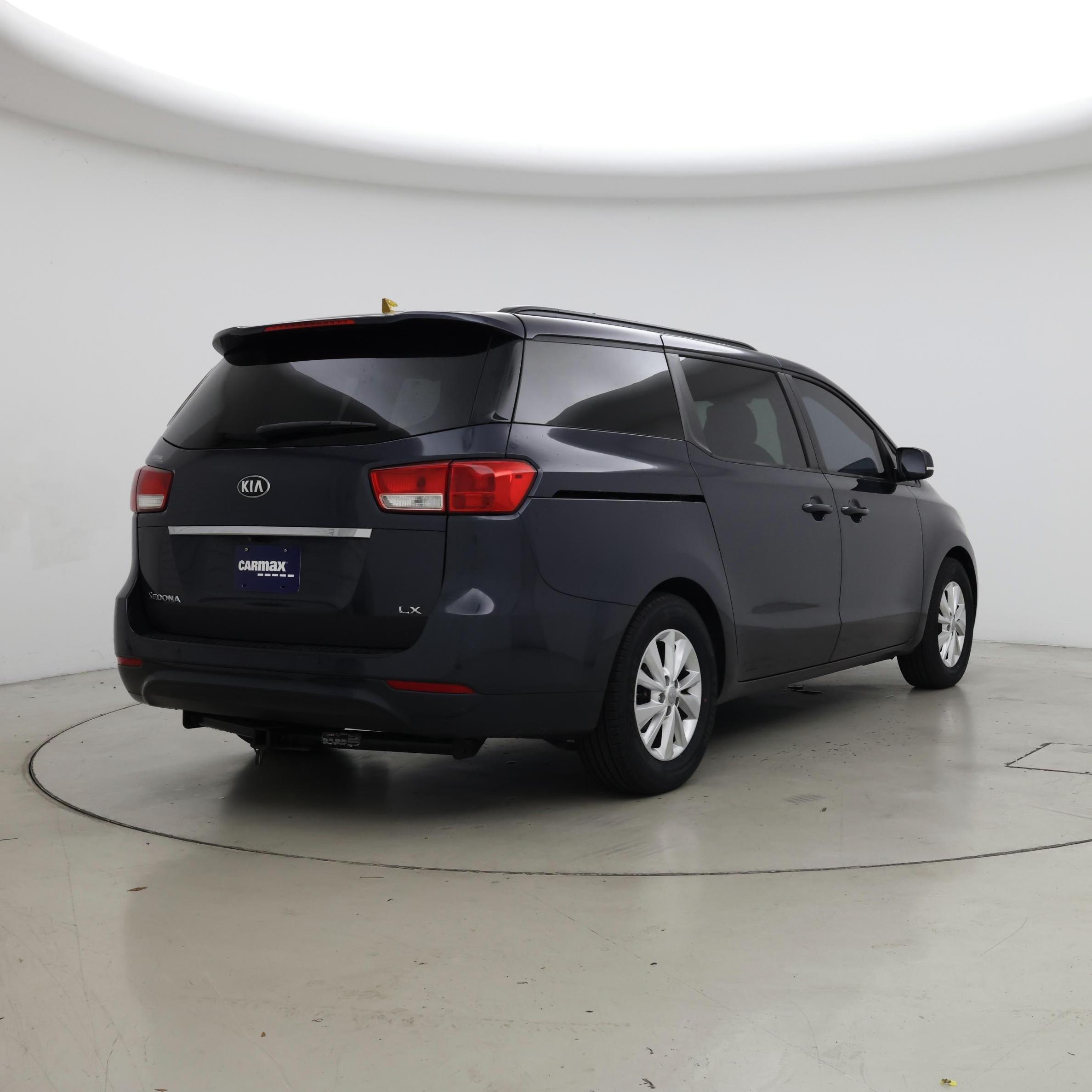 Thumbnail: 2017 Kia Sedona - 8