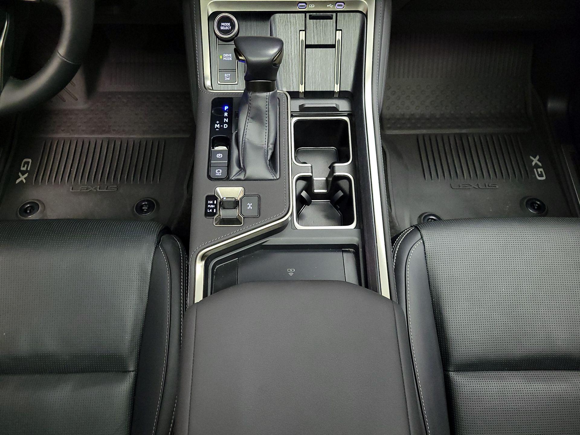 Thumbnail: 2024 Lexus GX - 18