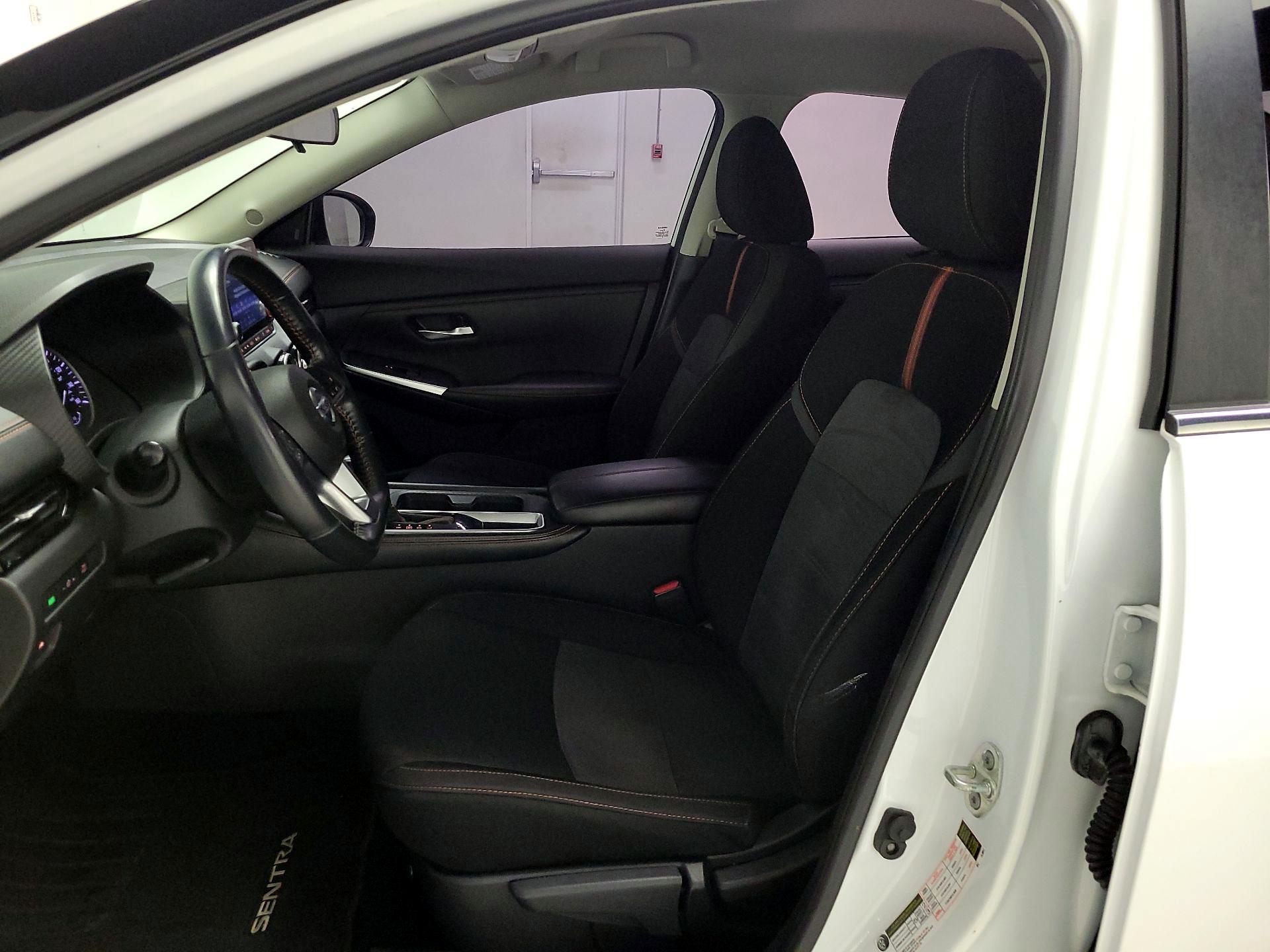 Thumbnail: 2022 Nissan Sentra - 11